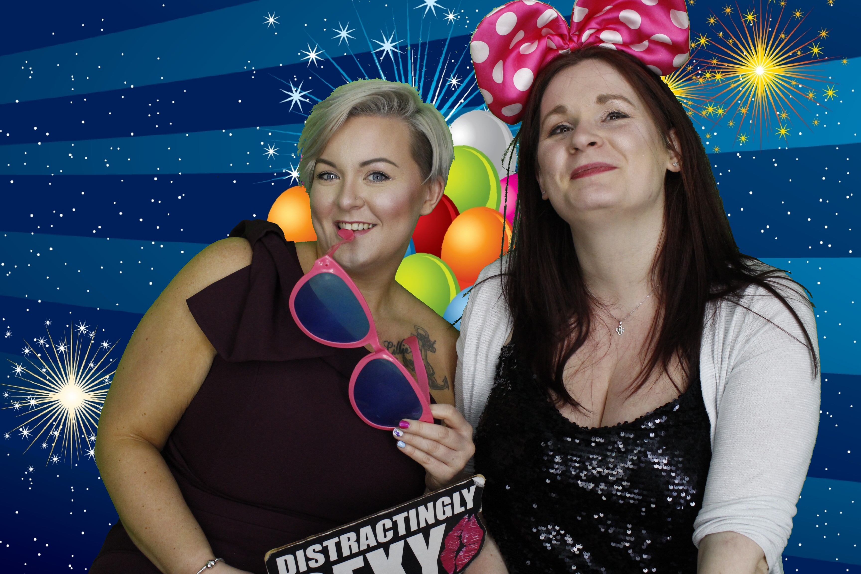 Lisa's Party | View more photos from the event at gallery.myphotoboothexperience.co.uk/u/MyPhotoBoothExperienceLtd/Lisas-Party