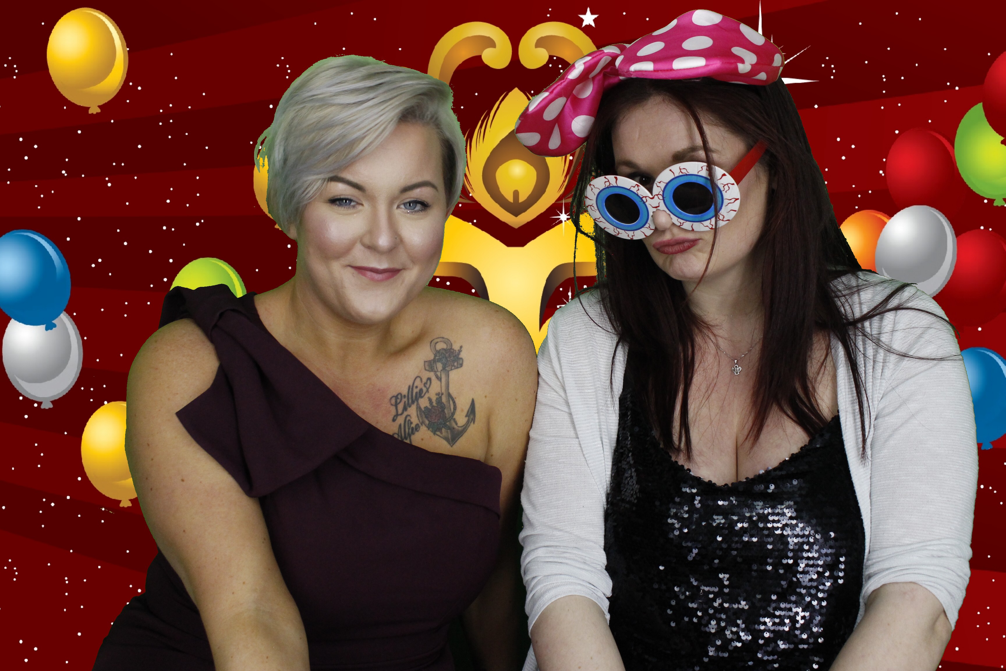Lisa's Party | View more photos from the event at gallery.myphotoboothexperience.co.uk/u/MyPhotoBoothExperienceLtd/Lisas-Party
