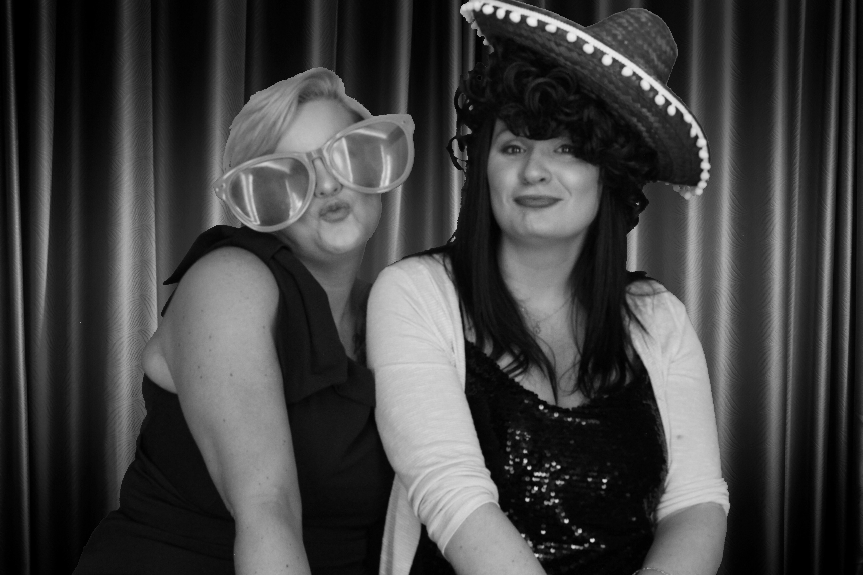Lisa's Party | View more photos from the event at gallery.myphotoboothexperience.co.uk/u/MyPhotoBoothExperienceLtd/Lisas-Party