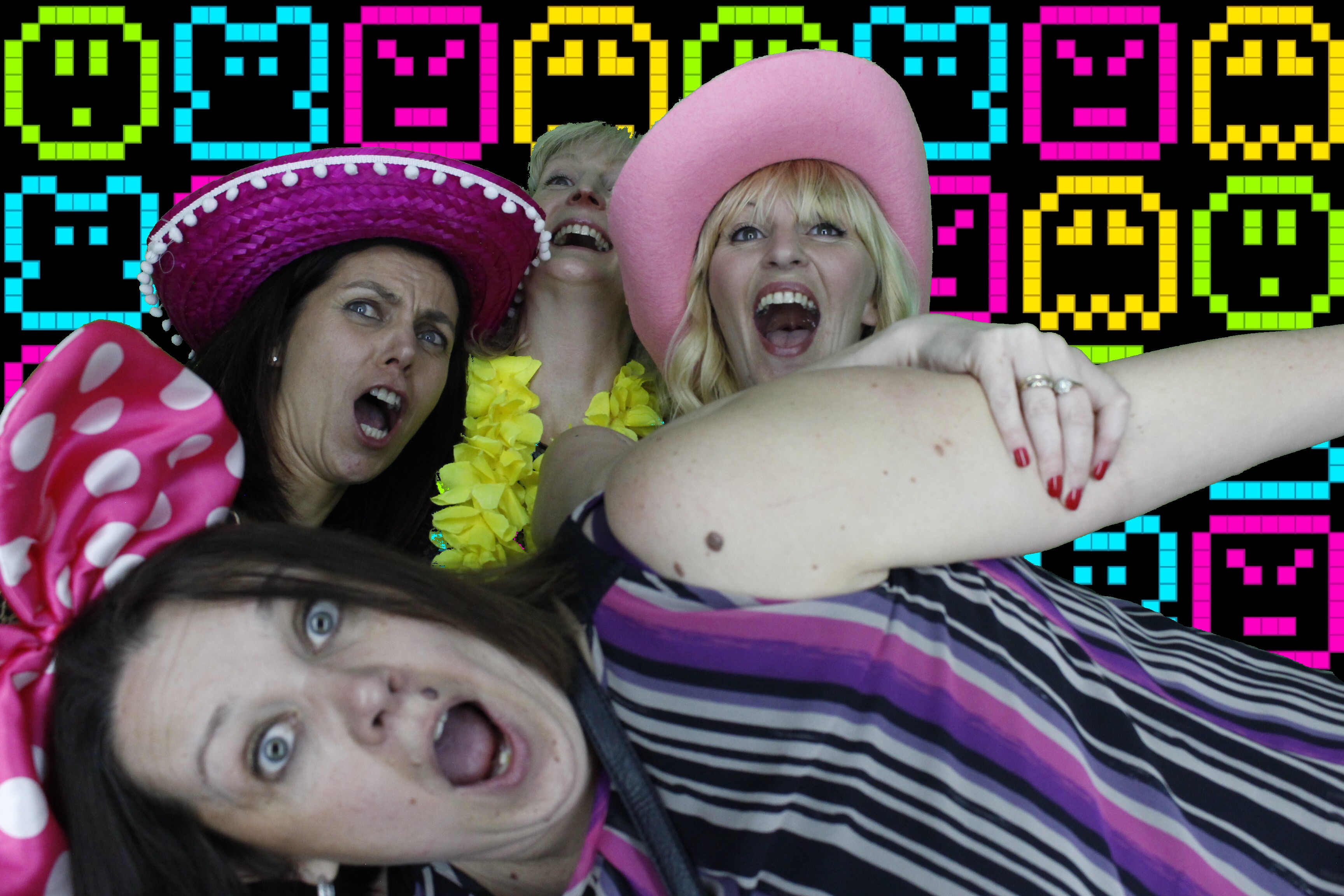 Lisa's Party | View more photos from the event at gallery.myphotoboothexperience.co.uk/u/MyPhotoBoothExperienceLtd/Lisas-Party