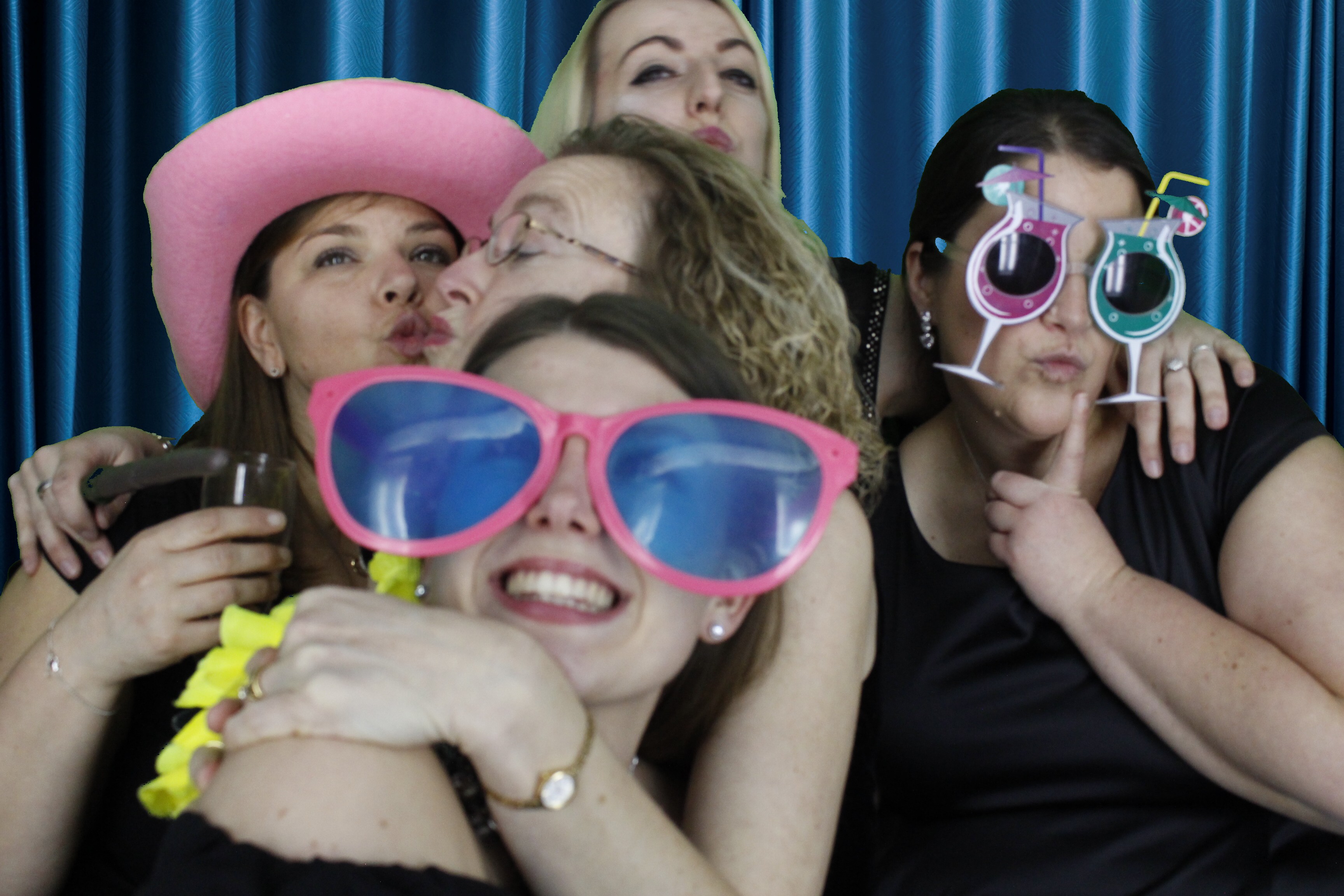 Lisa's Party | View more photos from the event at gallery.myphotoboothexperience.co.uk/u/MyPhotoBoothExperienceLtd/Lisas-Party