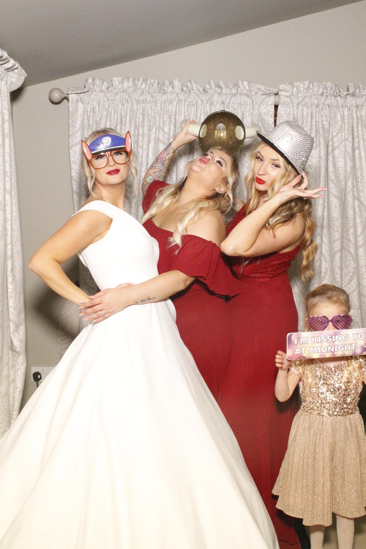 Amanda & Scott's Wedding  | View more photos from the event at gallery.myphotoboothexperience.co.uk/u/MyPhotoBoothExperienceLtd/Amanda-Scotts-Wedding