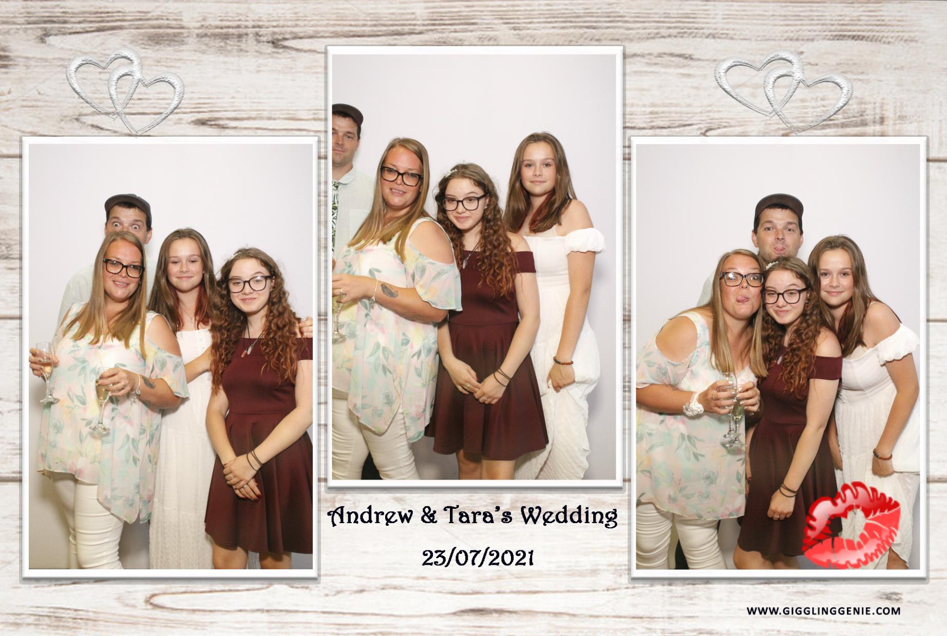 Andrew & Tara's Wedding | View more photos from the event at gallery.myphotoboothexperience.co.uk/u/MyPhotoBoothExperienceLtd/Andrew-Taras-Wedding