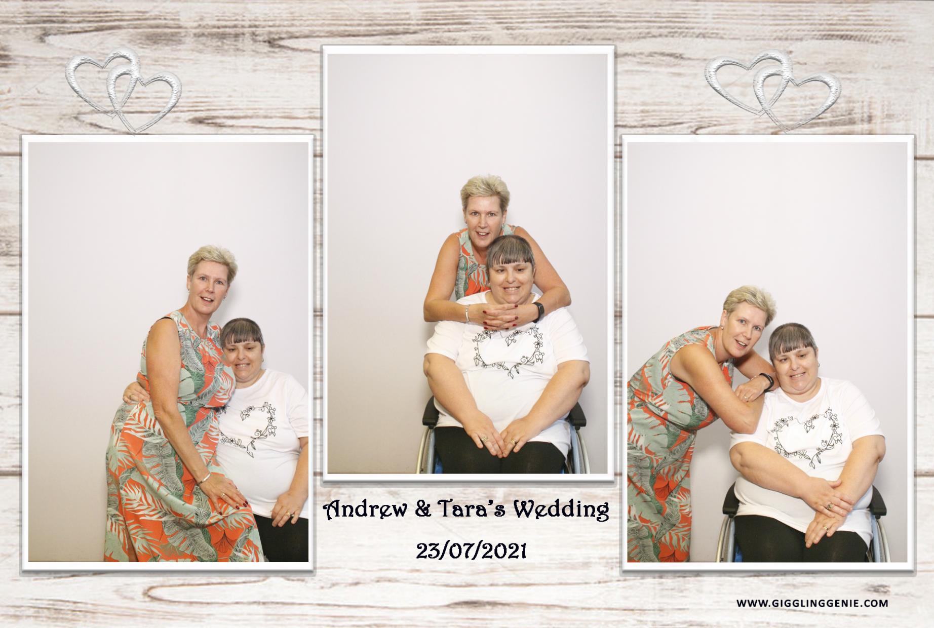 Andrew & Tara's Wedding | View more photos from the event at gallery.myphotoboothexperience.co.uk/u/MyPhotoBoothExperienceLtd/Andrew-Taras-Wedding