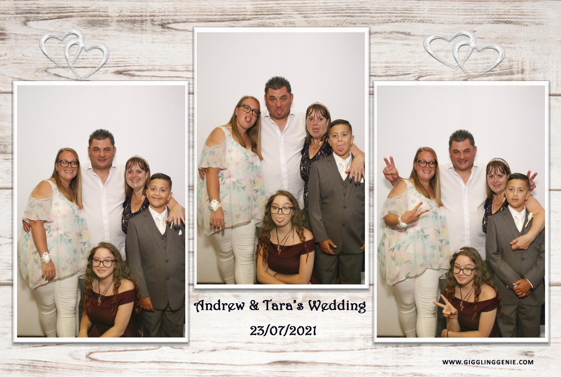 Andrew & Tara's Wedding | View more photos from the event at gallery.myphotoboothexperience.co.uk/u/MyPhotoBoothExperienceLtd/Andrew-Taras-Wedding