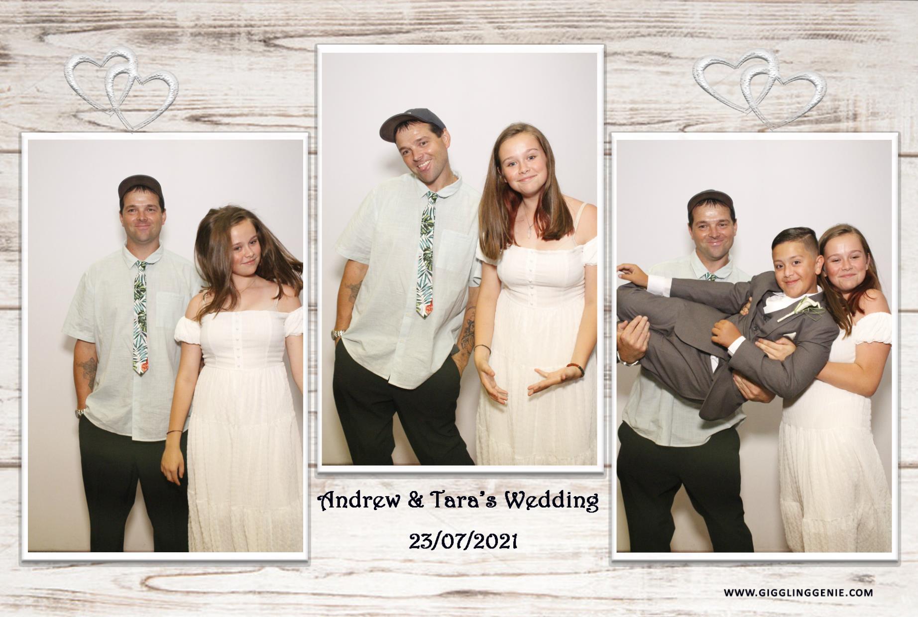 Andrew & Tara's Wedding | View more photos from the event at gallery.myphotoboothexperience.co.uk/u/MyPhotoBoothExperienceLtd/Andrew-Taras-Wedding