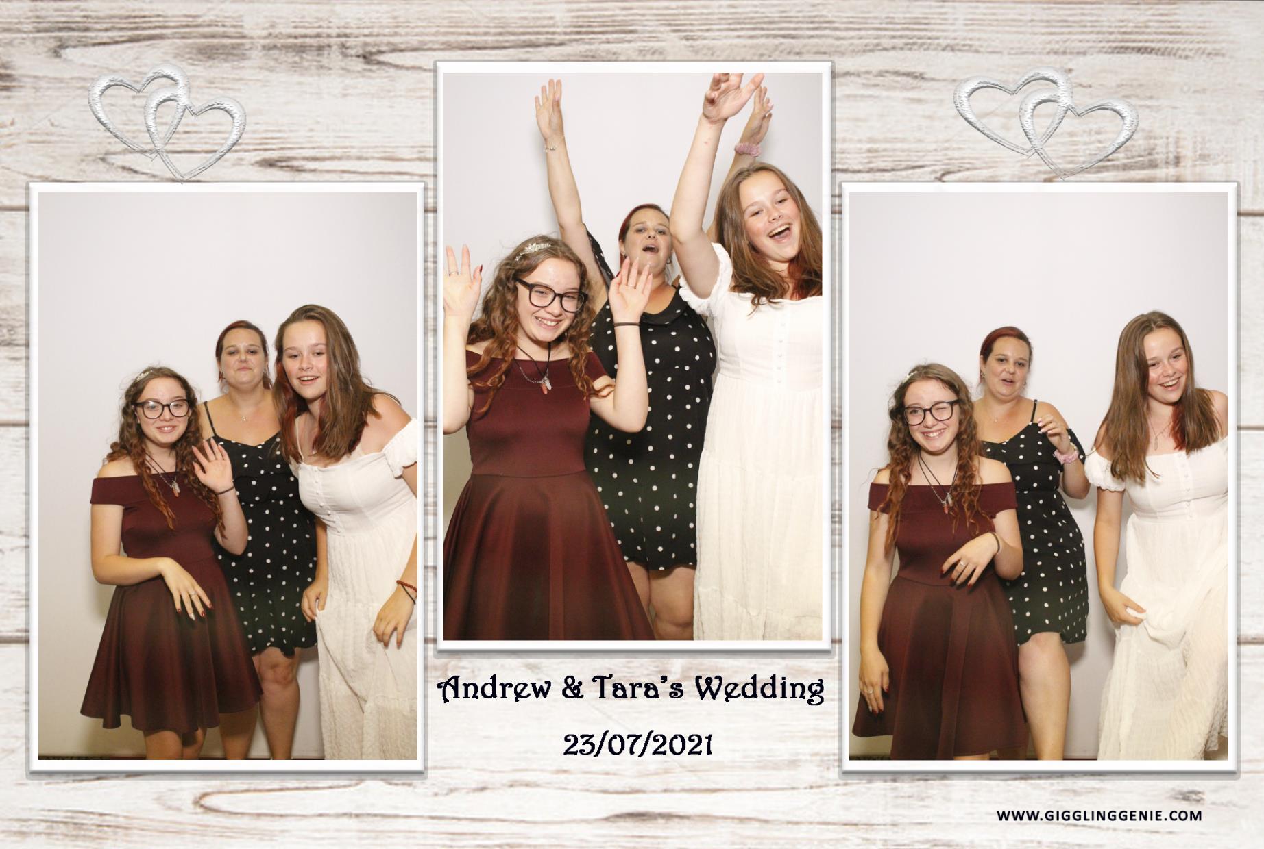 Andrew & Tara's Wedding | View more photos from the event at gallery.myphotoboothexperience.co.uk/u/MyPhotoBoothExperienceLtd/Andrew-Taras-Wedding