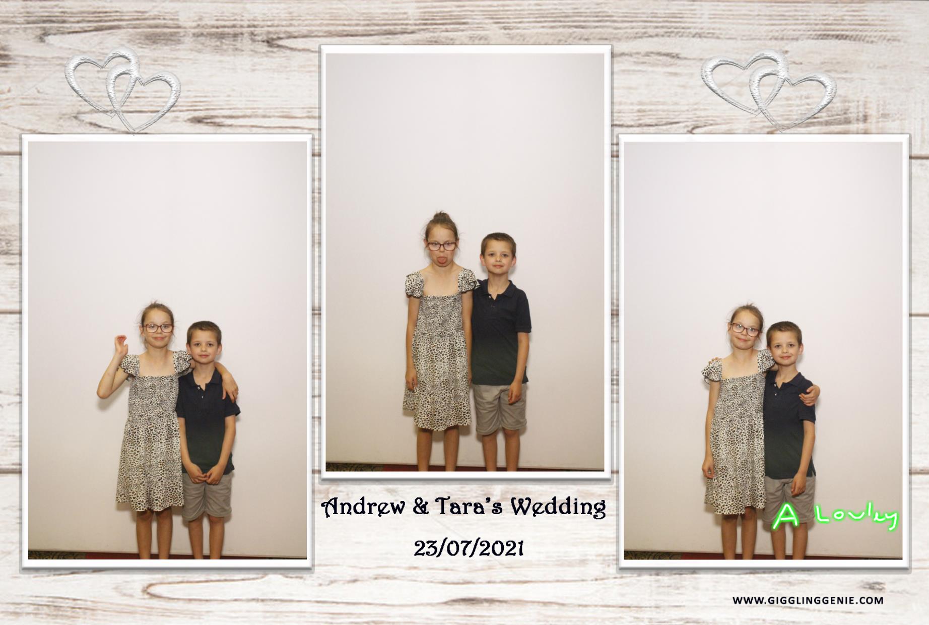 Andrew & Tara's Wedding | View more photos from the event at gallery.myphotoboothexperience.co.uk/u/MyPhotoBoothExperienceLtd/Andrew-Taras-Wedding