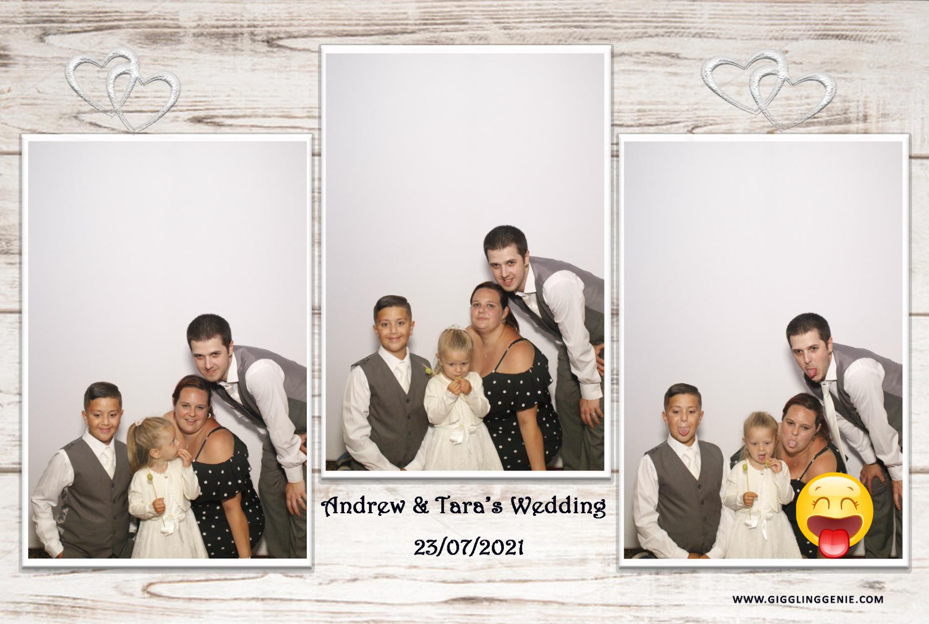 Andrew & Tara's Wedding | View more photos from the event at gallery.myphotoboothexperience.co.uk/u/MyPhotoBoothExperienceLtd/Andrew-Taras-Wedding