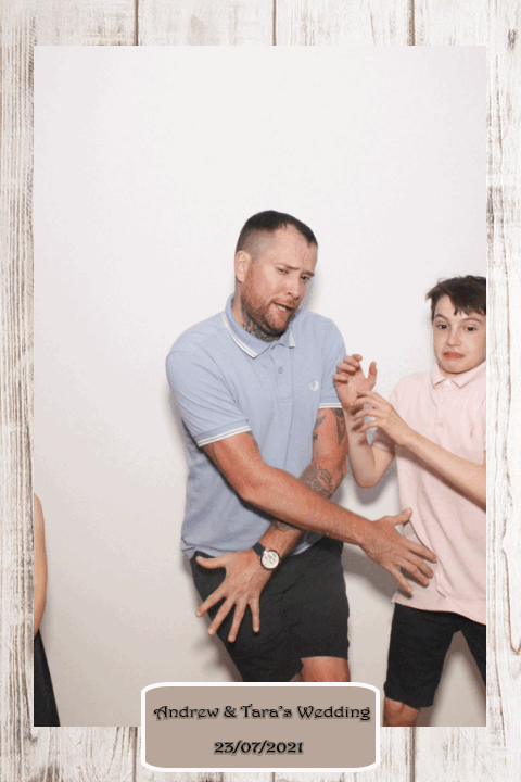 Andrew & Tara's Wedding | View more photos from the event at gallery.myphotoboothexperience.co.uk/u/MyPhotoBoothExperienceLtd/Andrew-Taras-Wedding