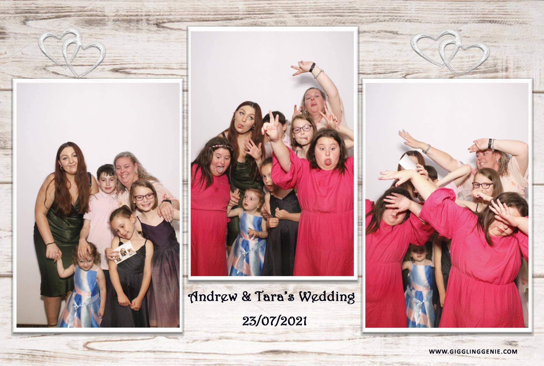 Andrew & Tara's Wedding | View more photos from the event at gallery.myphotoboothexperience.co.uk/u/MyPhotoBoothExperienceLtd/Andrew-Taras-Wedding