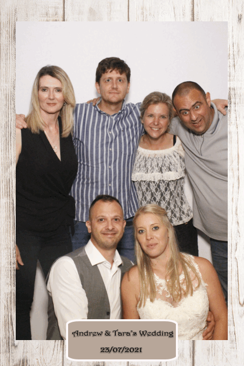 Andrew & Tara's Wedding | View more photos from the event at gallery.myphotoboothexperience.co.uk/u/MyPhotoBoothExperienceLtd/Andrew-Taras-Wedding