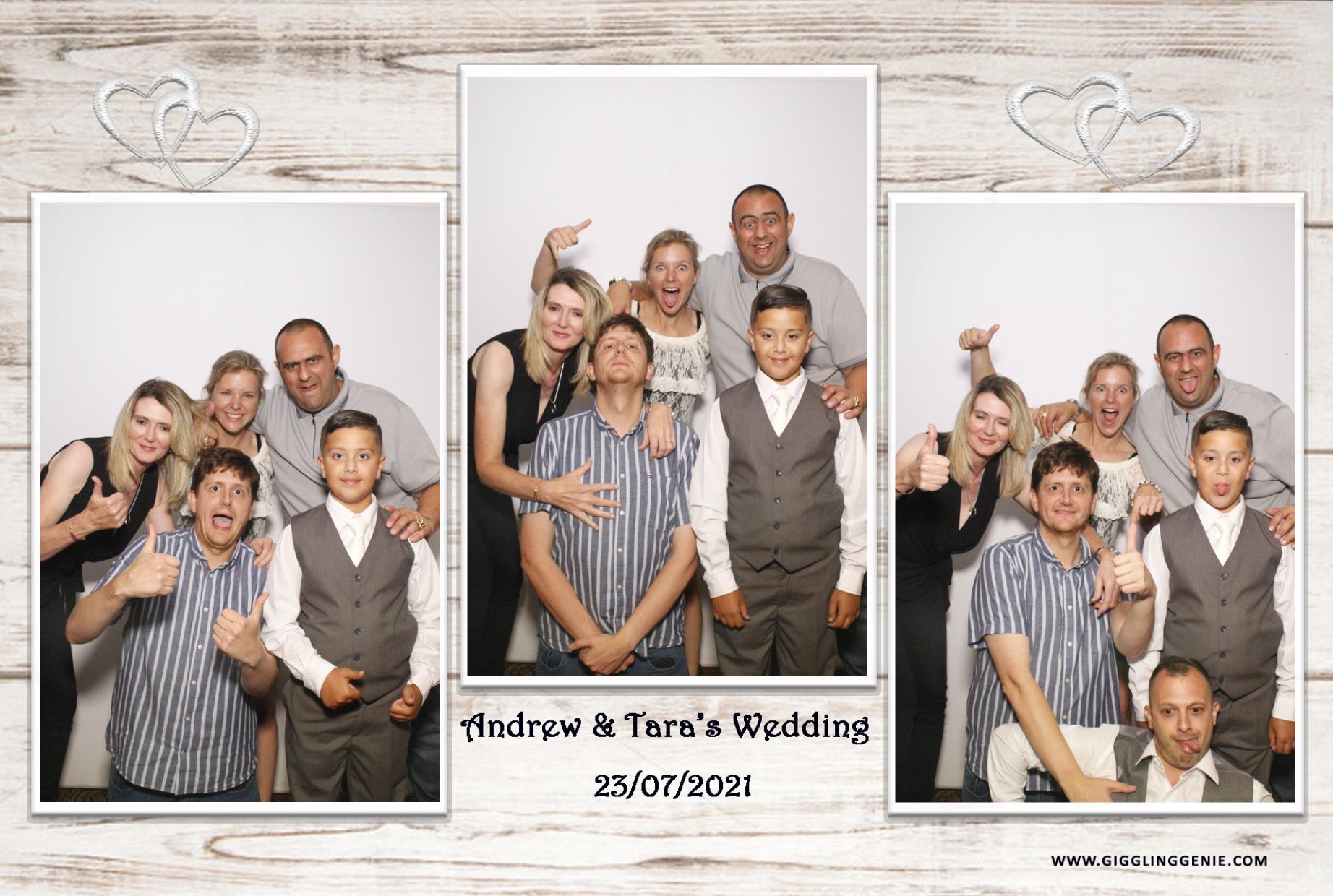 Andrew & Tara's Wedding | View more photos from the event at gallery.myphotoboothexperience.co.uk/u/MyPhotoBoothExperienceLtd/Andrew-Taras-Wedding