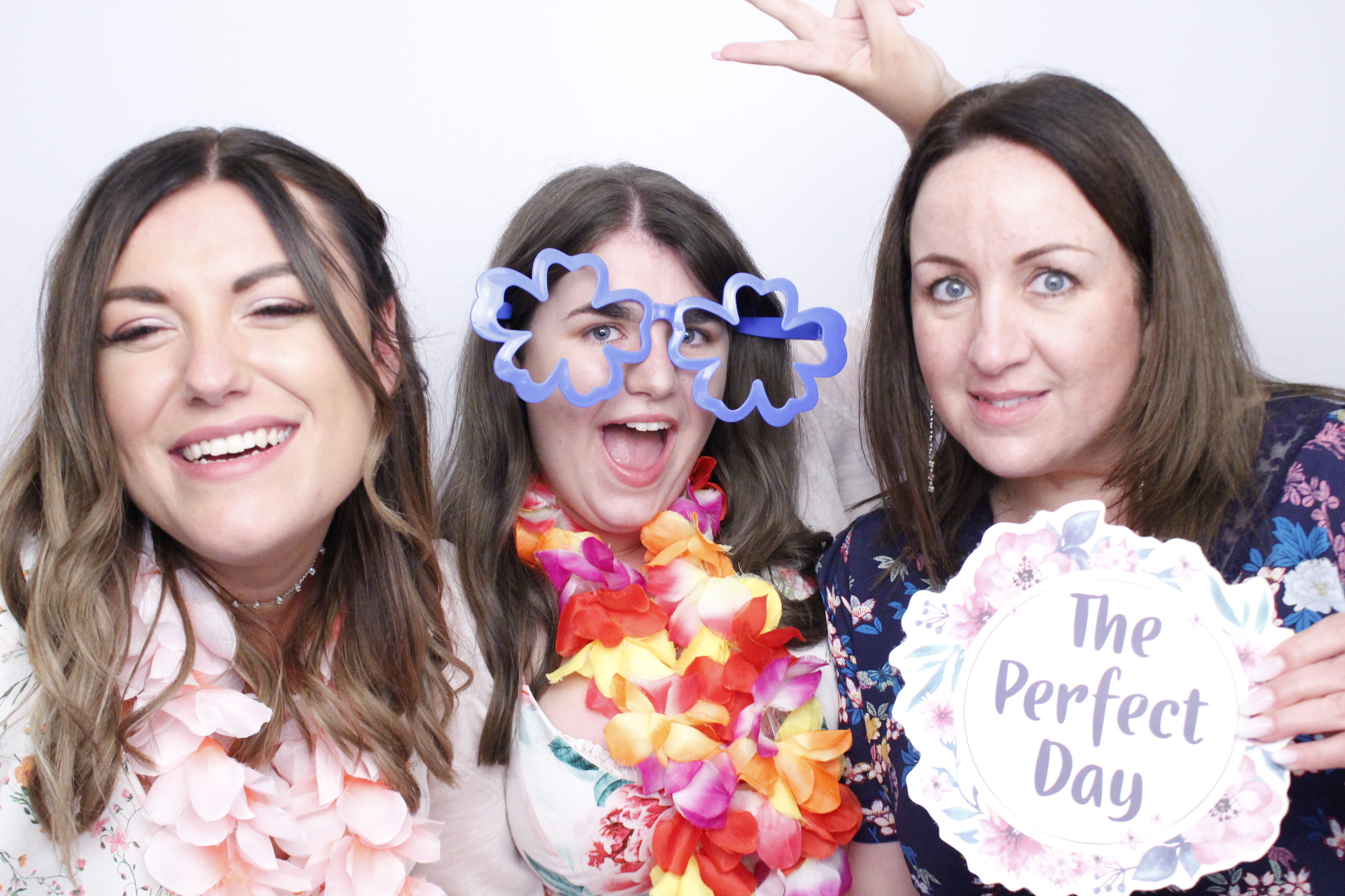 Antony and Kelly Wedding  | View more photos from the event at gallery.myphotoboothexperience.co.uk/u/MyPhotoBoothExperienceLtd/Antony-and-Kelly-Wedding