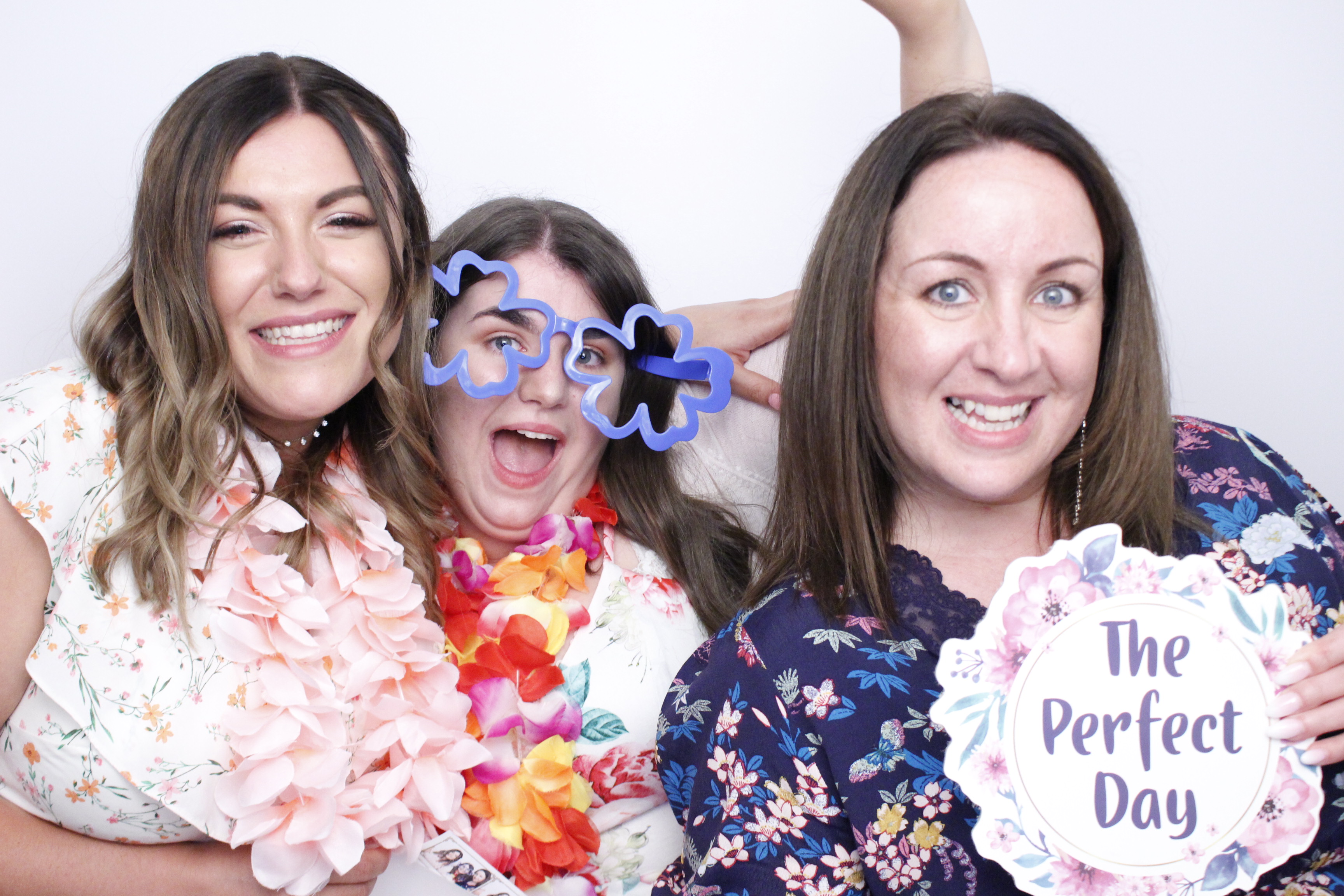 Antony and Kelly Wedding  | View more photos from the event at gallery.myphotoboothexperience.co.uk/u/MyPhotoBoothExperienceLtd/Antony-and-Kelly-Wedding