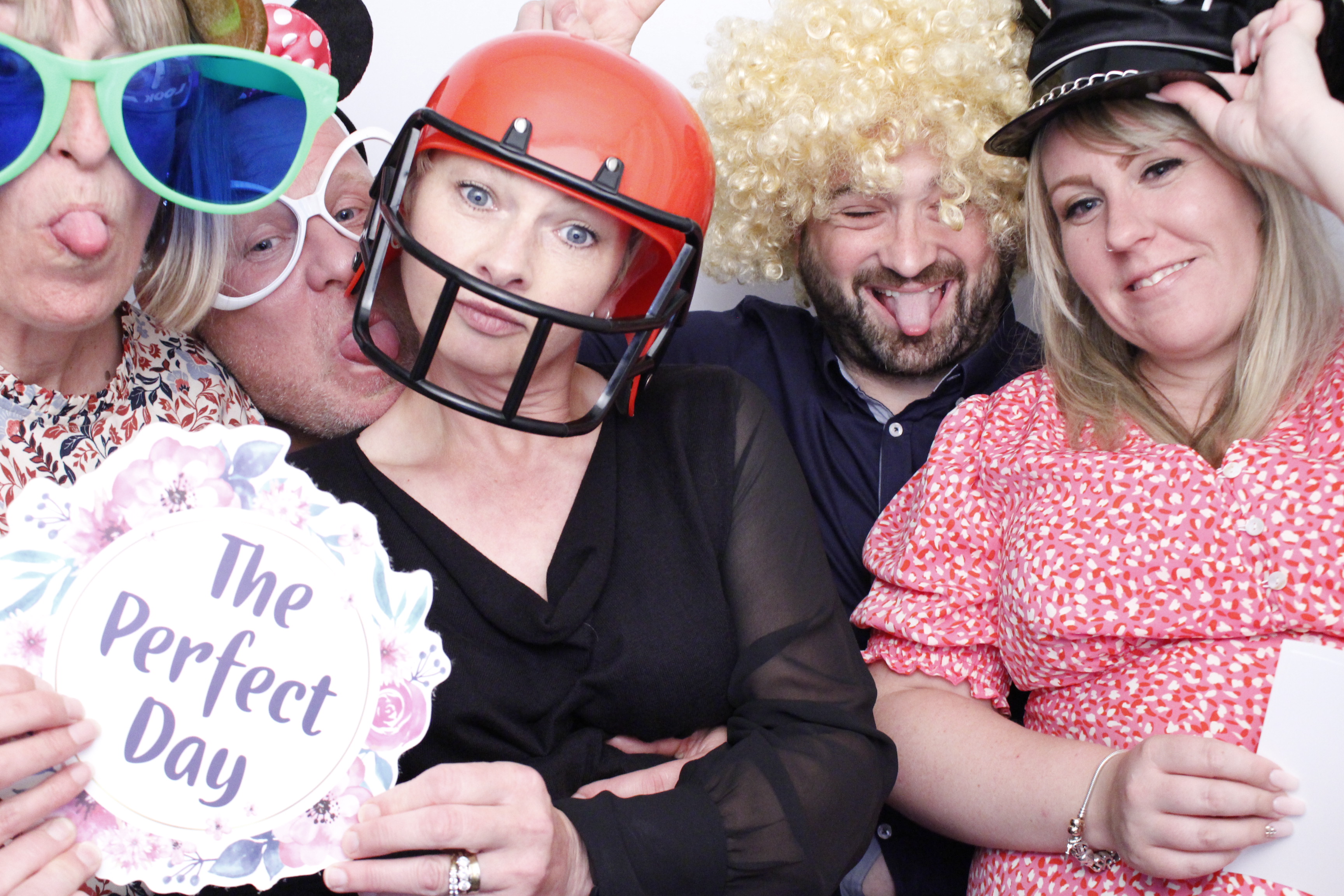 Antony and Kelly Wedding  | View more photos from the event at gallery.myphotoboothexperience.co.uk/u/MyPhotoBoothExperienceLtd/Antony-and-Kelly-Wedding