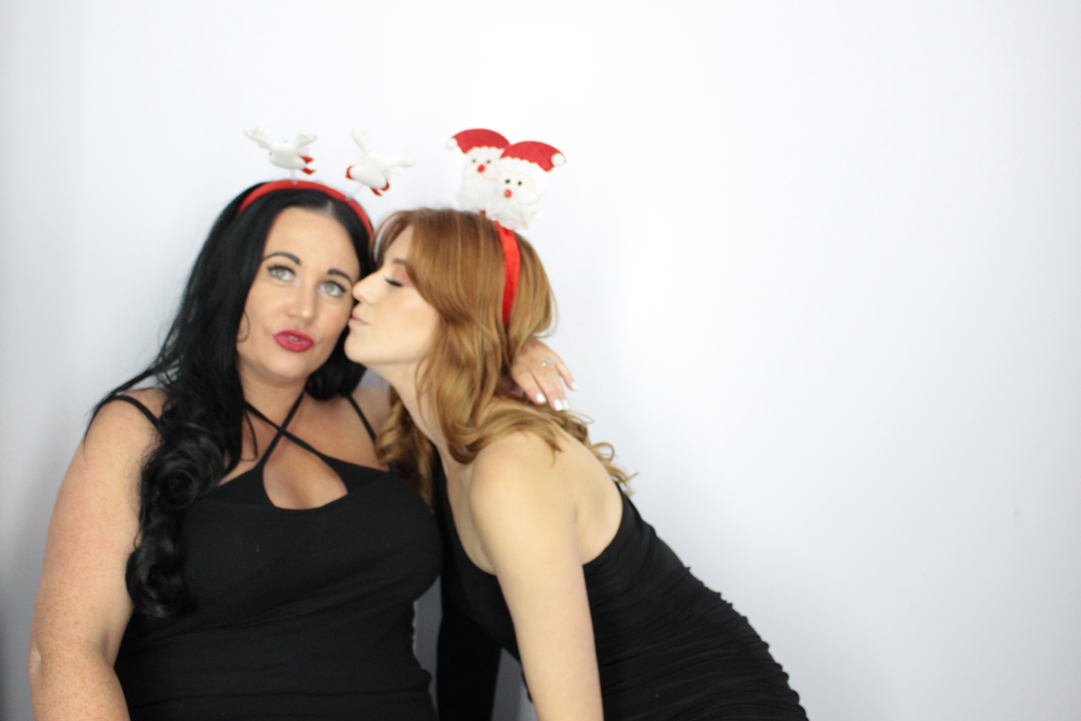 Carrington West Christmas Party  | View more photos from the event at gallery.myphotoboothexperience.co.uk/u/MyPhotoBoothExperienceLtd/Carrington-West-Christmas-Party