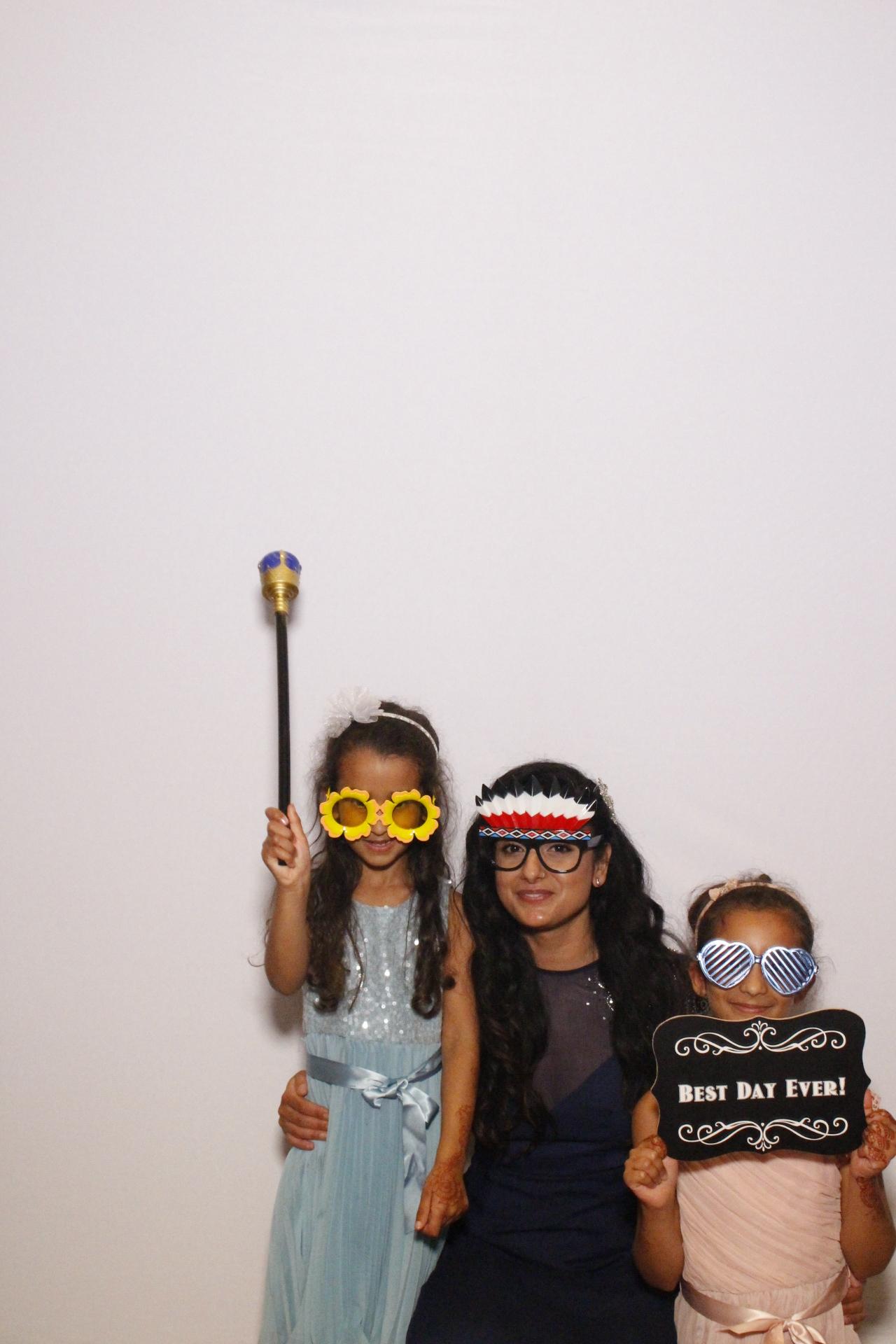 Chandni and Miten's  Wedding | View more photos from the event at gallery.myphotoboothexperience.co.uk/u/MyPhotoBoothExperienceLtd/Chandni-and-Mitens-Wedding