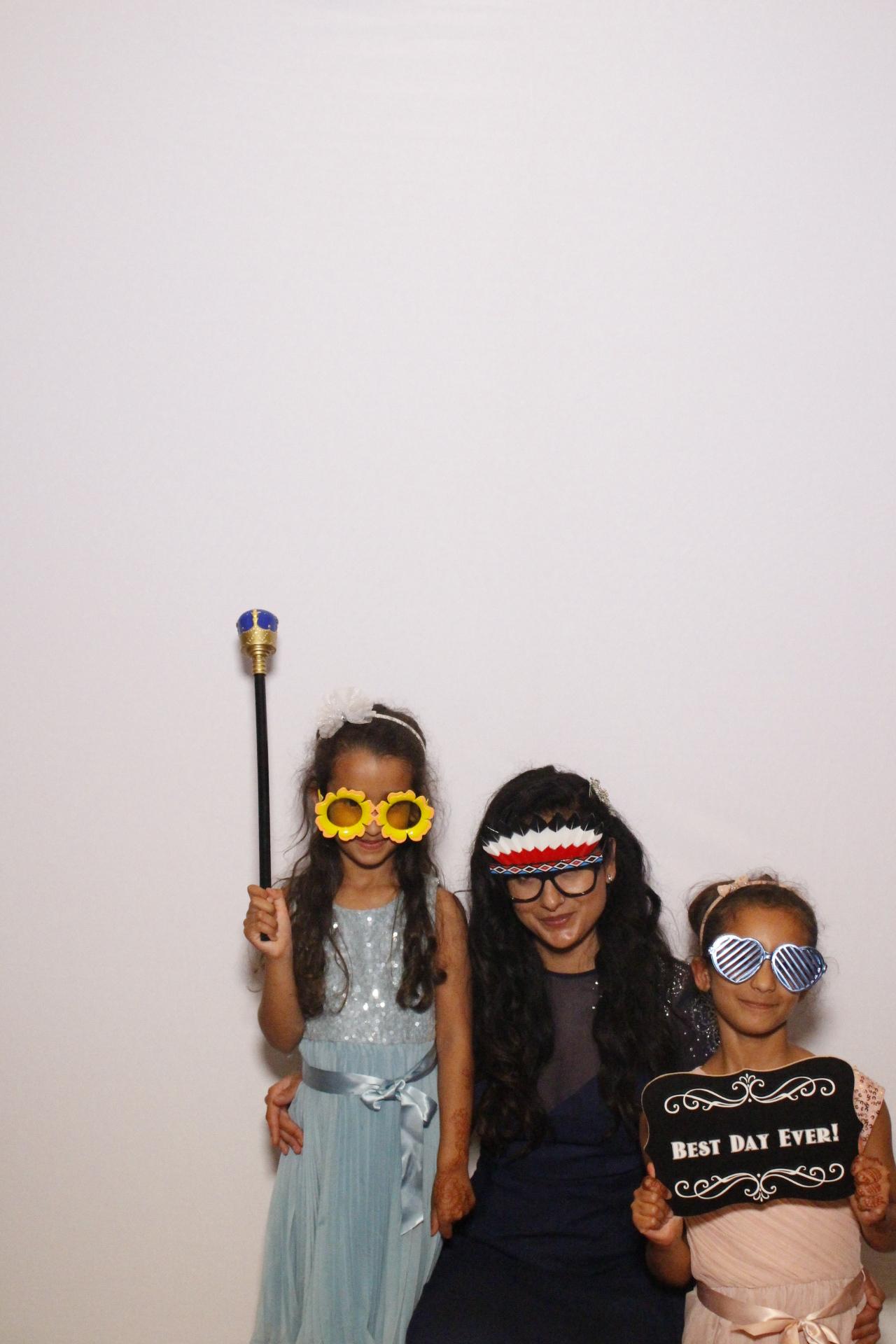 Chandni and Miten's  Wedding | View more photos from the event at gallery.myphotoboothexperience.co.uk/u/MyPhotoBoothExperienceLtd/Chandni-and-Mitens-Wedding