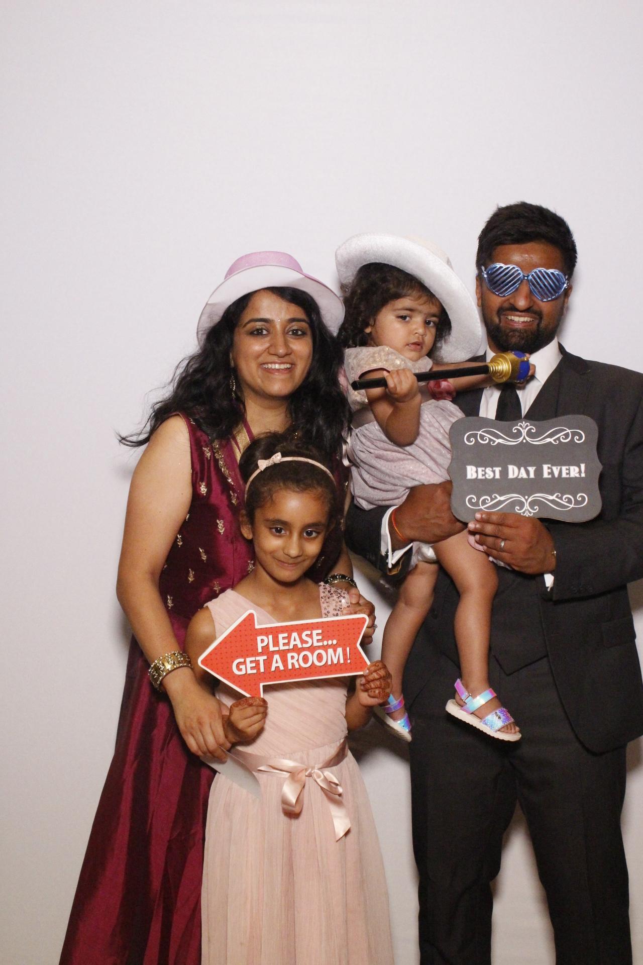 Chandni and Miten's  Wedding | View more photos from the event at gallery.myphotoboothexperience.co.uk/u/MyPhotoBoothExperienceLtd/Chandni-and-Mitens-Wedding