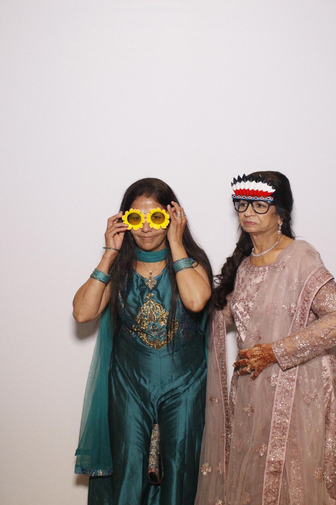 Chandni and Miten's  Wedding | View more photos from the event at gallery.myphotoboothexperience.co.uk/u/MyPhotoBoothExperienceLtd/Chandni-and-Mitens-Wedding