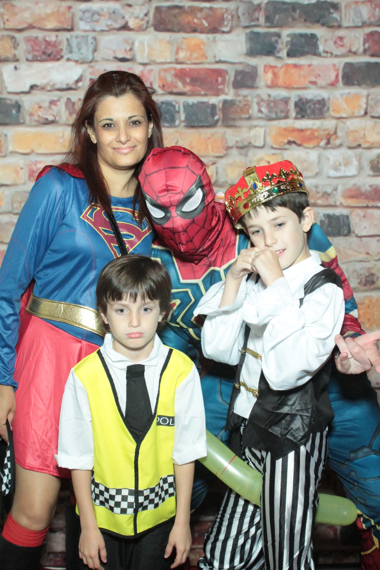 Claire and Barry's 40th Birthday | View more photos from the event at gallery.myphotoboothexperience.co.uk/u/MyPhotoBoothExperienceLtd/Claire-and-Barrys-40th-Birthday