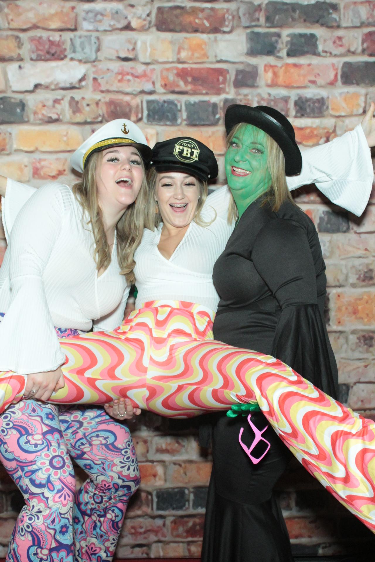 Claire and Barry's 40th Birthday | View more photos from the event at gallery.myphotoboothexperience.co.uk/u/MyPhotoBoothExperienceLtd/Claire-and-Barrys-40th-Birthday