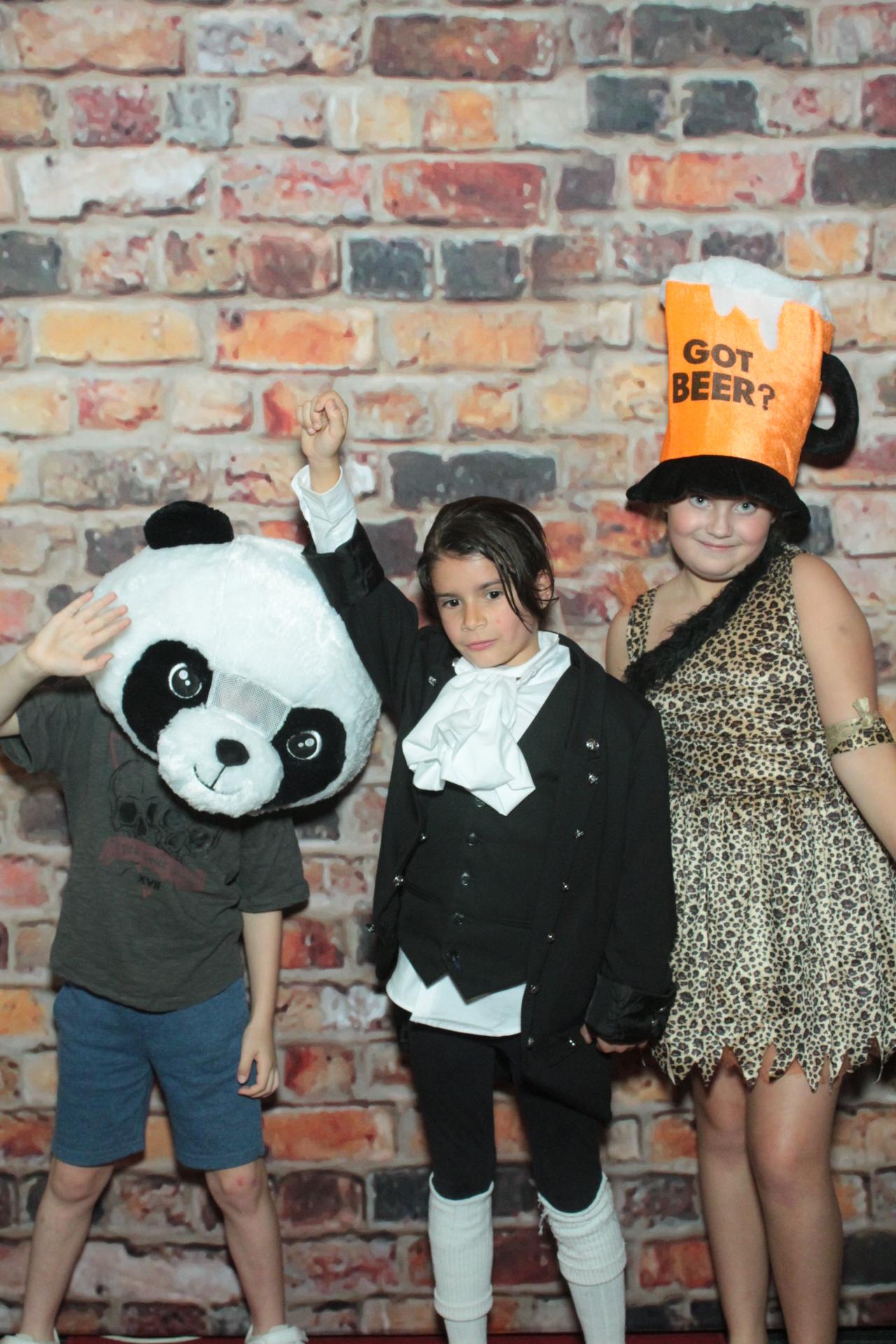 Claire and Barry's 40th Birthday | View more photos from the event at gallery.myphotoboothexperience.co.uk/u/MyPhotoBoothExperienceLtd/Claire-and-Barrys-40th-Birthday