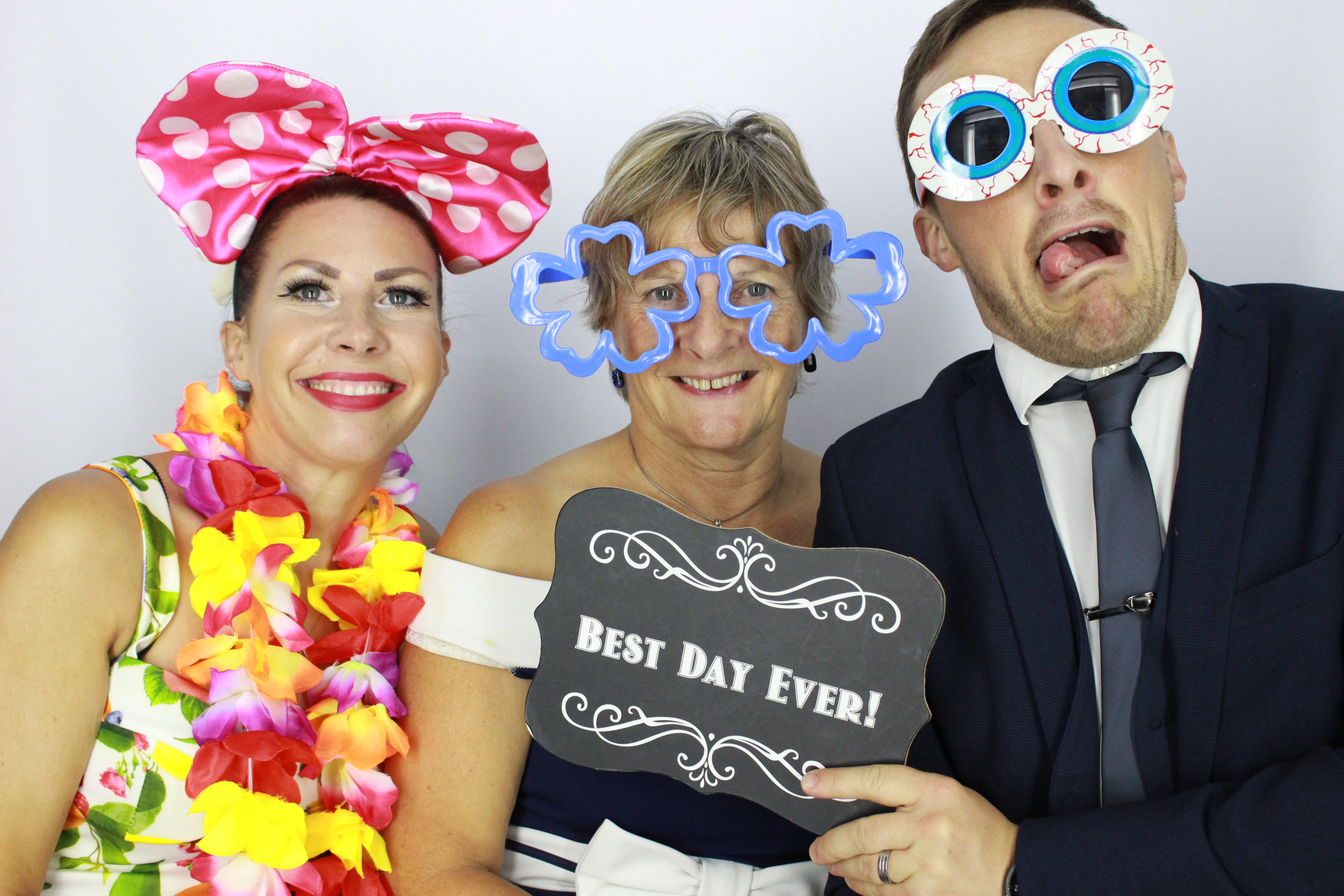 Dan and Becca's Wedding | View more photos from the event at gallery.myphotoboothexperience.co.uk/u/MyPhotoBoothExperienceLtd/Dan-and-Beccas-Wedding