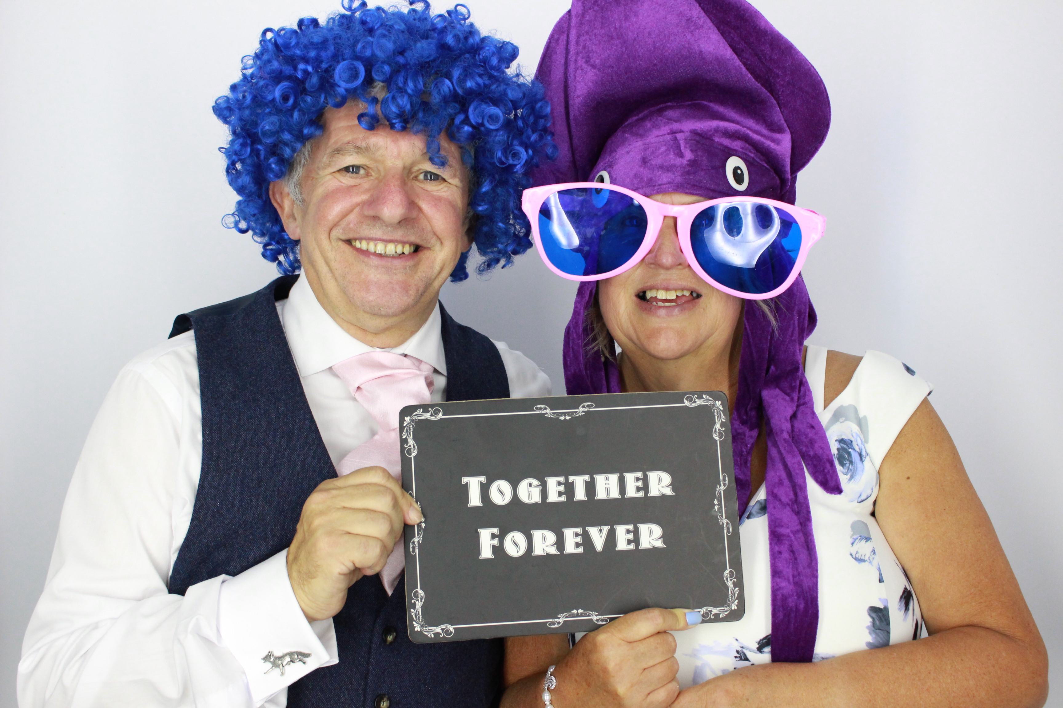 Dan and Becca's Wedding | View more photos from the event at gallery.myphotoboothexperience.co.uk/u/MyPhotoBoothExperienceLtd/Dan-and-Beccas-Wedding