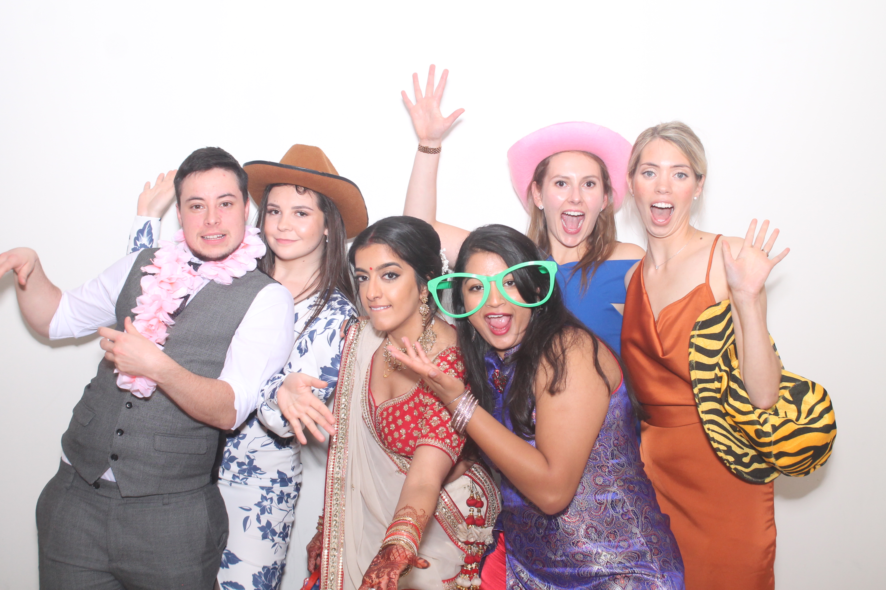 Diva and Alex's Wedding | View more photos from the event at gallery.myphotoboothexperience.co.uk/u/MyPhotoBoothExperienceLtd/Diva-and-Alexs-Wedding