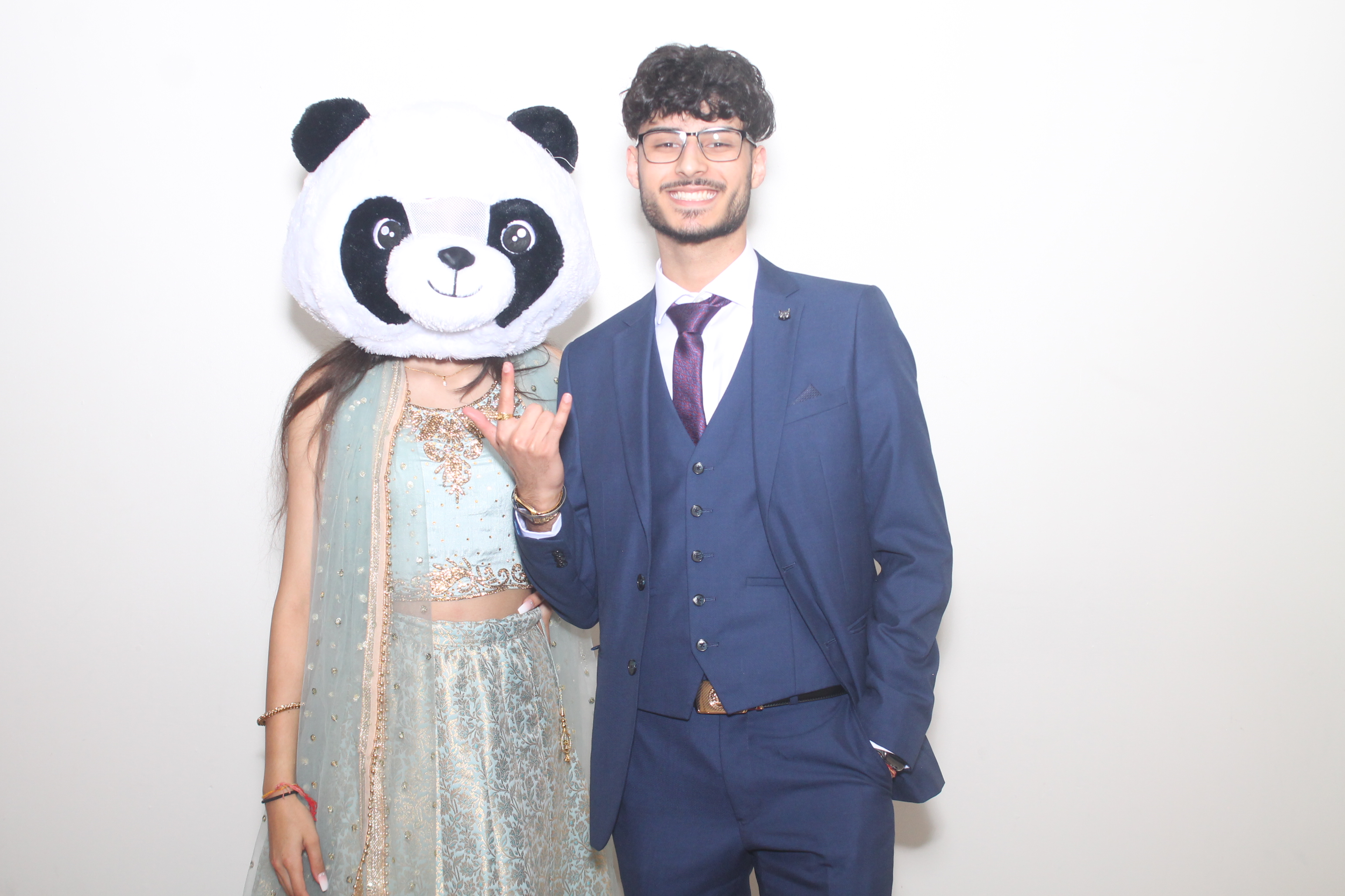 Diva and Alex's Wedding | View more photos from the event at gallery.myphotoboothexperience.co.uk/u/MyPhotoBoothExperienceLtd/Diva-and-Alexs-Wedding