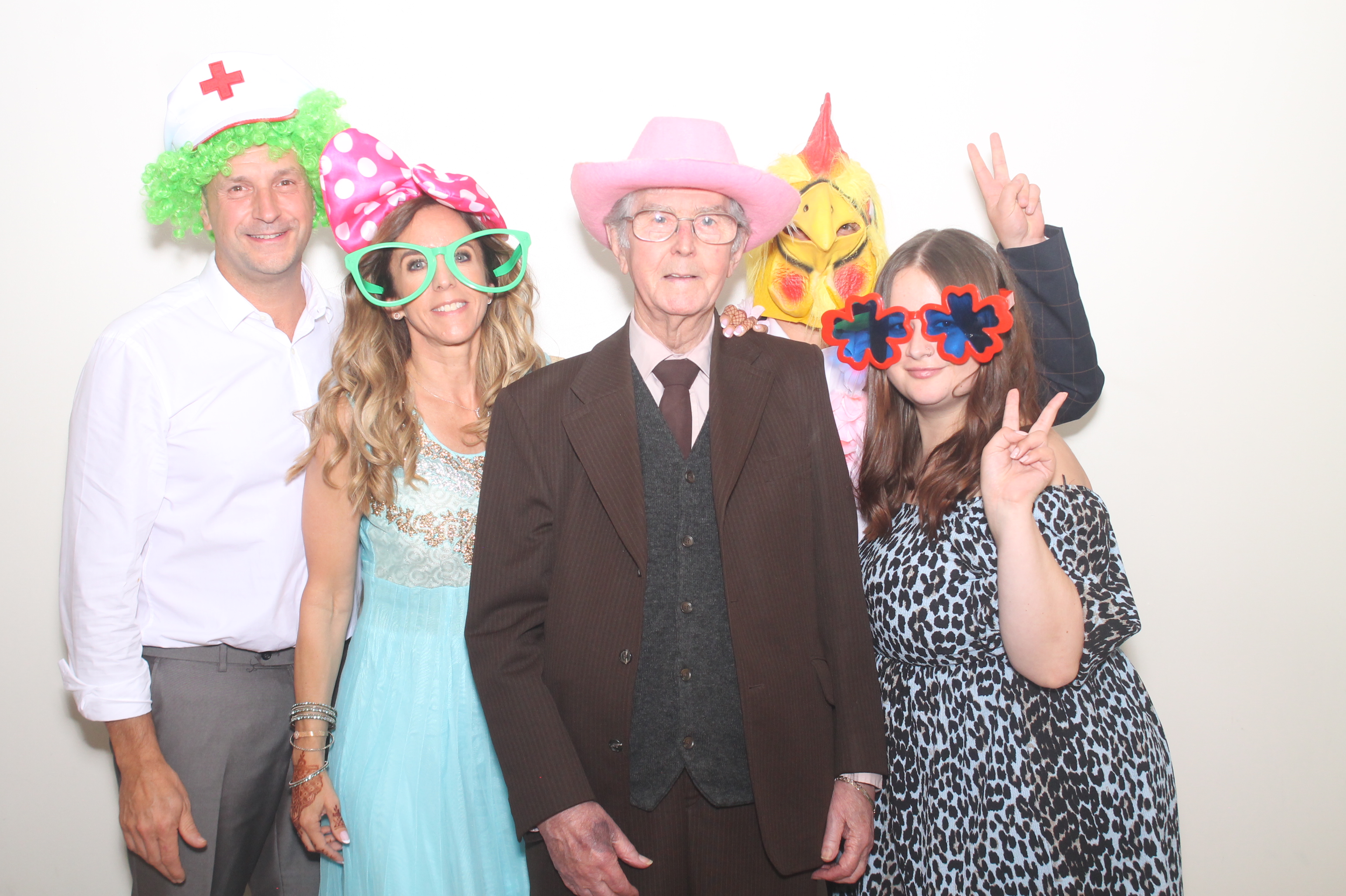 Diva and Alex's Wedding | View more photos from the event at gallery.myphotoboothexperience.co.uk/u/MyPhotoBoothExperienceLtd/Diva-and-Alexs-Wedding