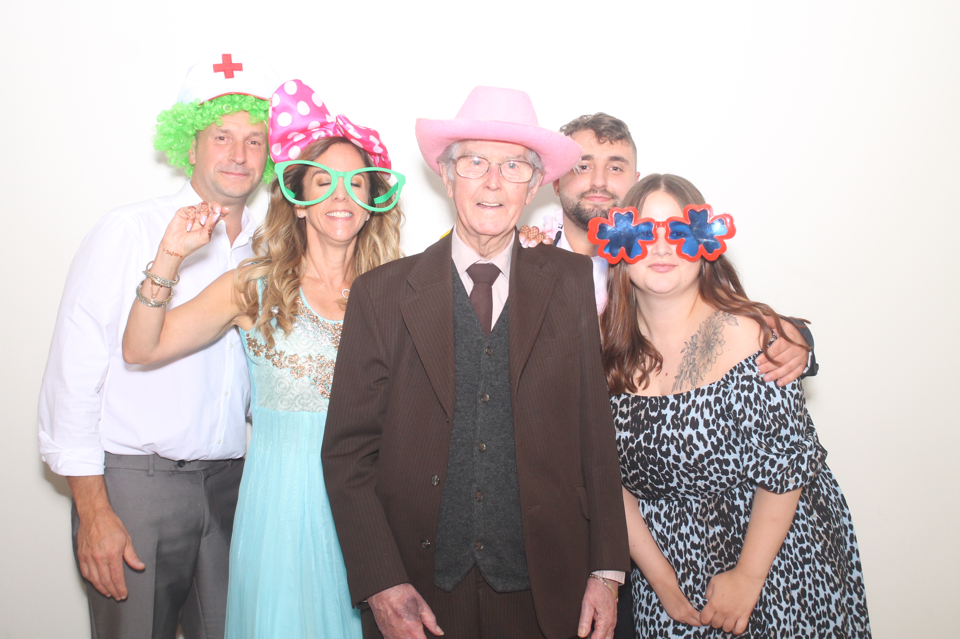 Diva and Alex's Wedding | View more photos from the event at gallery.myphotoboothexperience.co.uk/u/MyPhotoBoothExperienceLtd/Diva-and-Alexs-Wedding