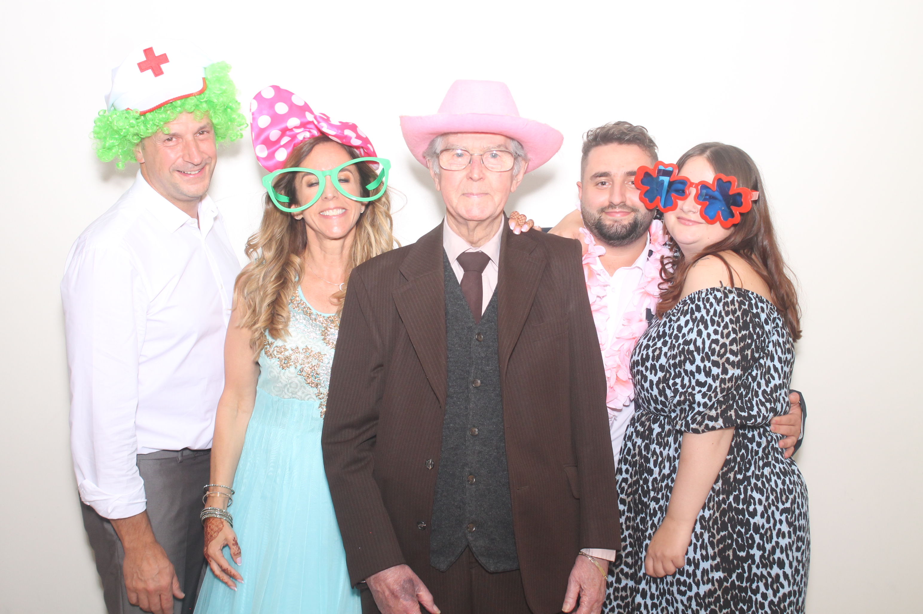 Diva and Alex's Wedding | View more photos from the event at gallery.myphotoboothexperience.co.uk/u/MyPhotoBoothExperienceLtd/Diva-and-Alexs-Wedding