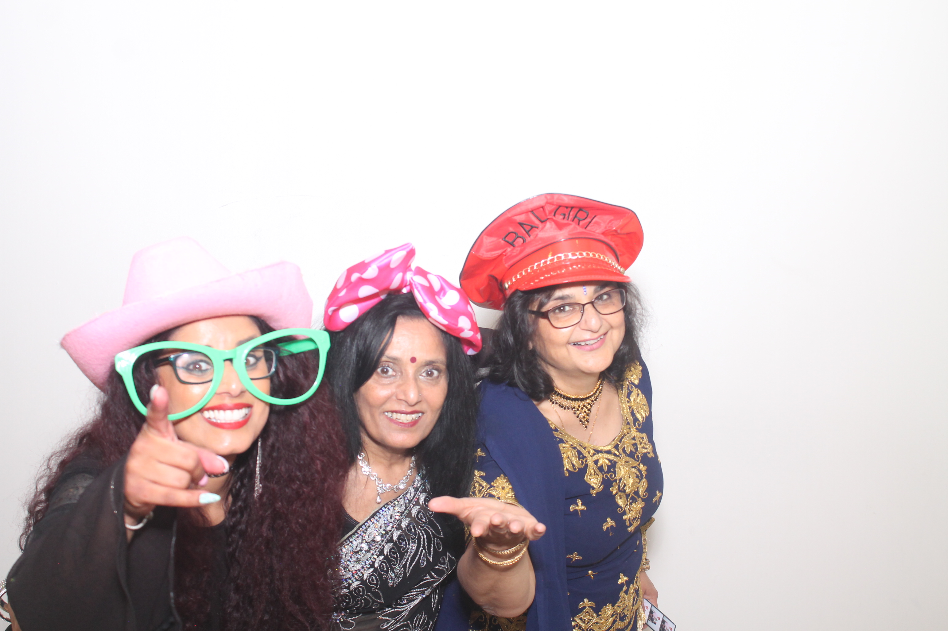 Diva and Alex's Wedding | View more photos from the event at gallery.myphotoboothexperience.co.uk/u/MyPhotoBoothExperienceLtd/Diva-and-Alexs-Wedding