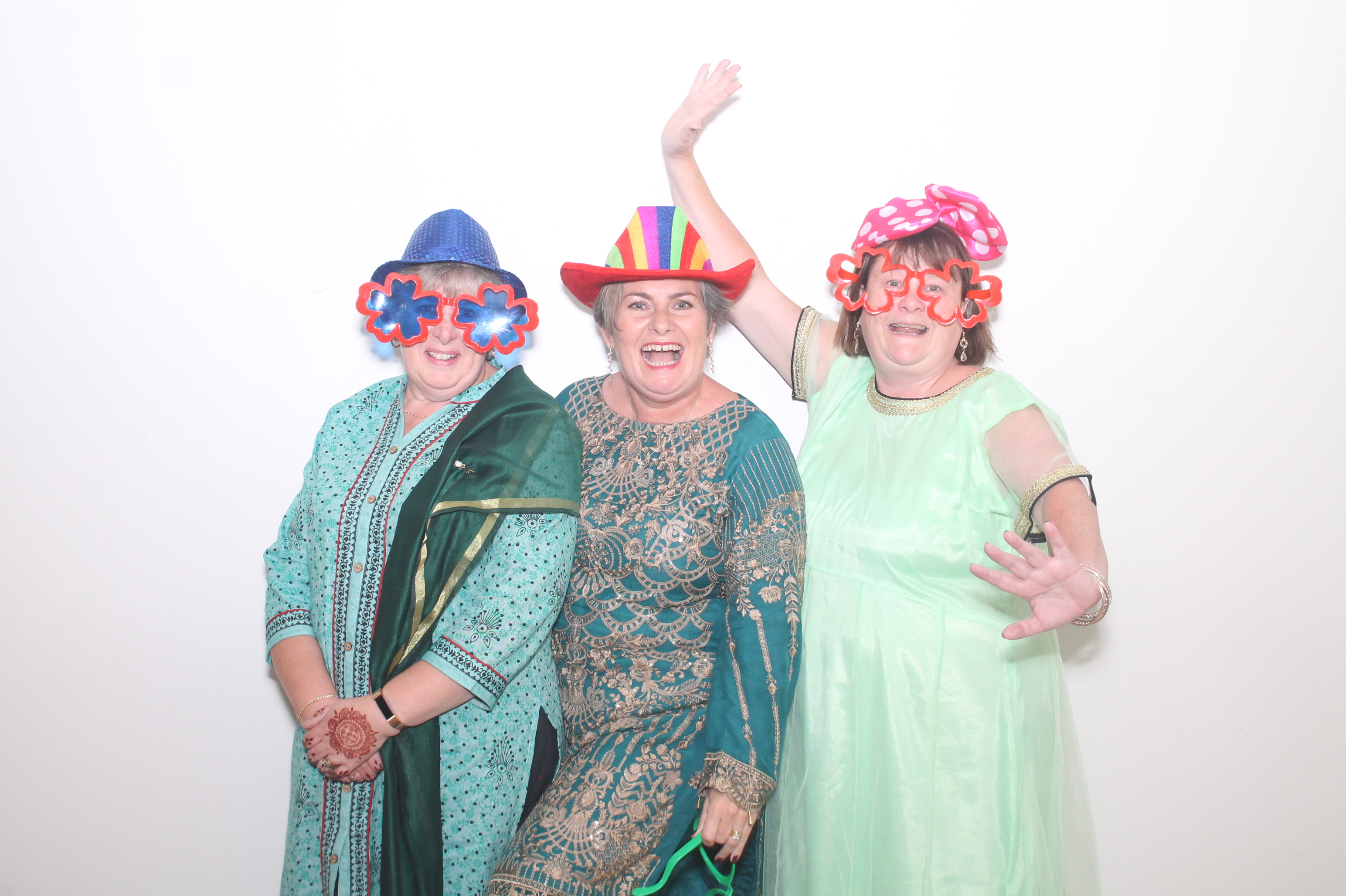Diva and Alex's Wedding | View more photos from the event at gallery.myphotoboothexperience.co.uk/u/MyPhotoBoothExperienceLtd/Diva-and-Alexs-Wedding