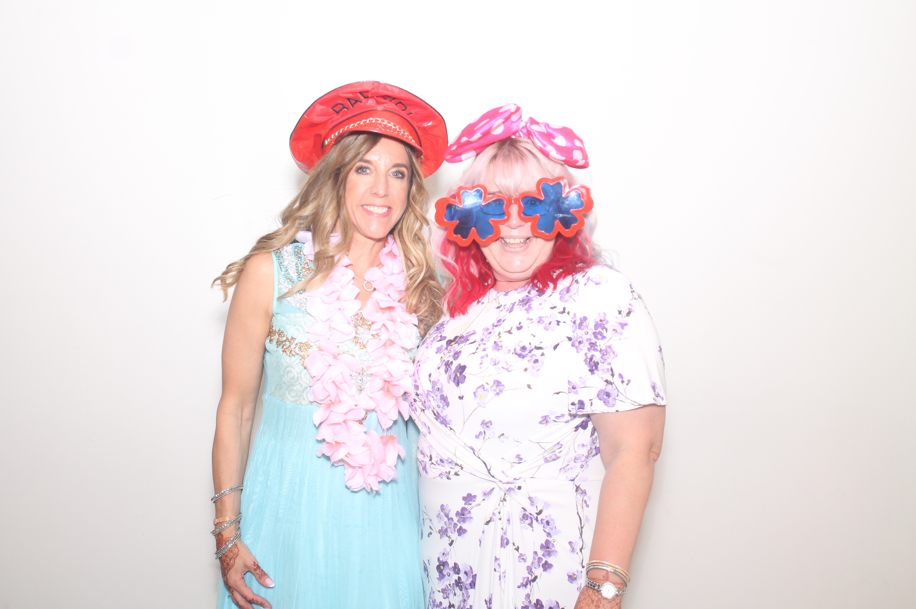 Diva and Alex's Wedding | View more photos from the event at gallery.myphotoboothexperience.co.uk/u/MyPhotoBoothExperienceLtd/Diva-and-Alexs-Wedding
