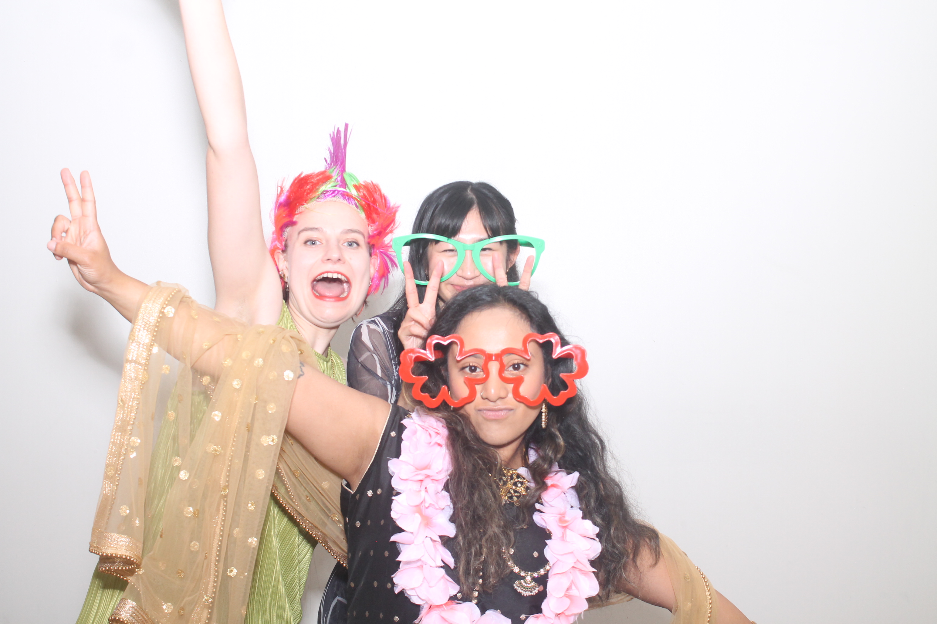 Diva and Alex's Wedding | View more photos from the event at gallery.myphotoboothexperience.co.uk/u/MyPhotoBoothExperienceLtd/Diva-and-Alexs-Wedding