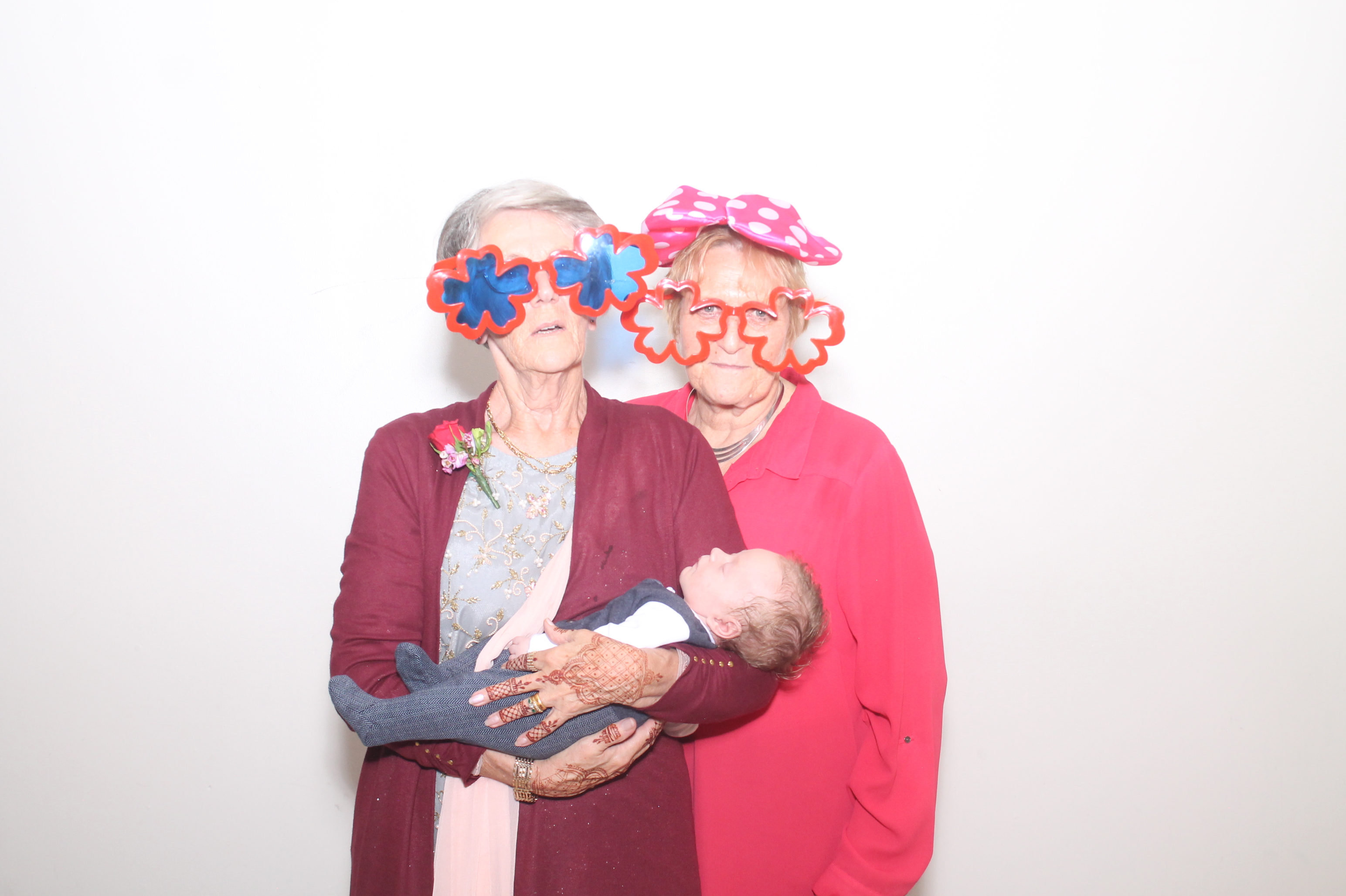 Diva and Alex's Wedding | View more photos from the event at gallery.myphotoboothexperience.co.uk/u/MyPhotoBoothExperienceLtd/Diva-and-Alexs-Wedding