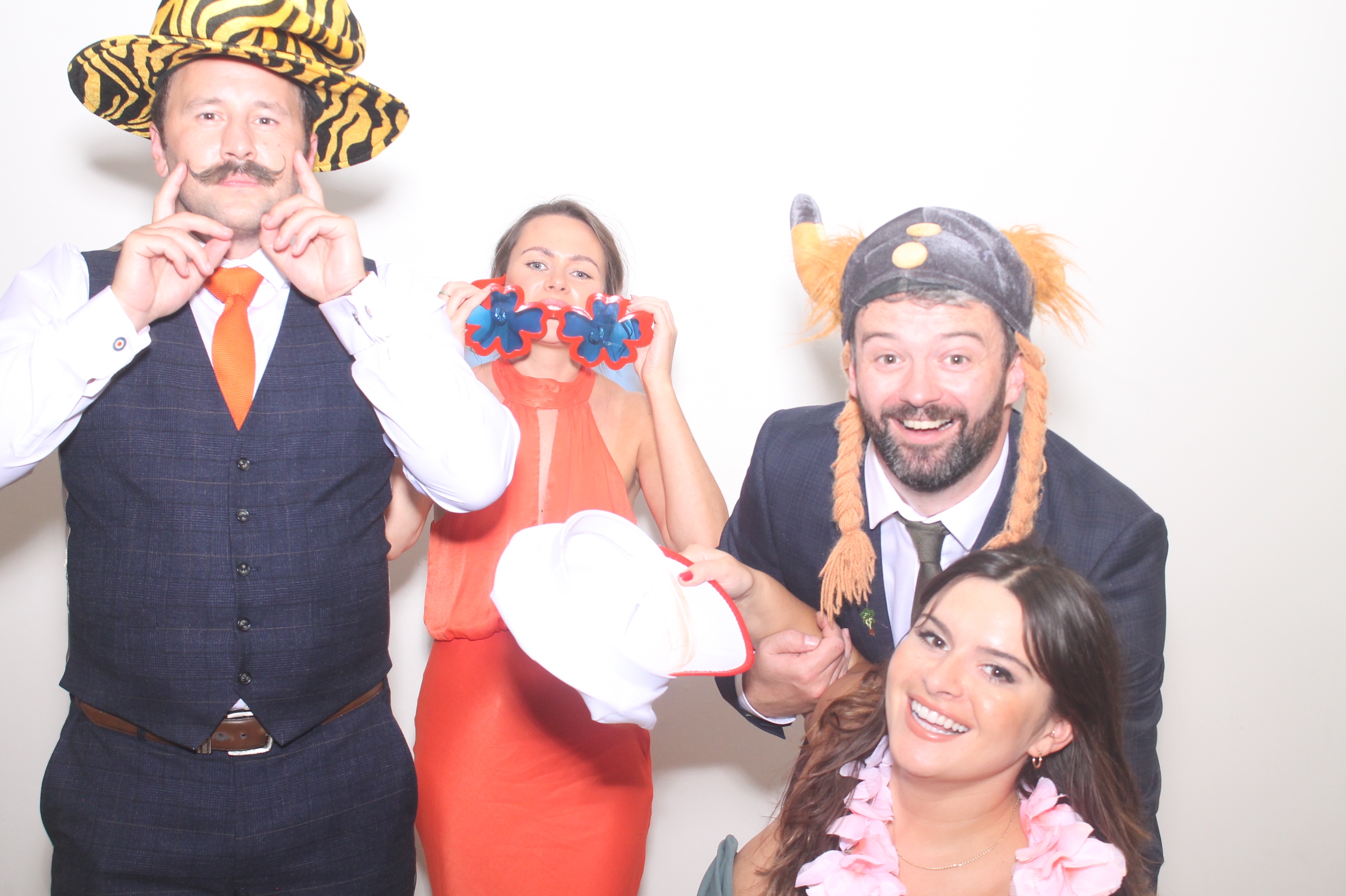 Diva and Alex's Wedding | View more photos from the event at gallery.myphotoboothexperience.co.uk/u/MyPhotoBoothExperienceLtd/Diva-and-Alexs-Wedding