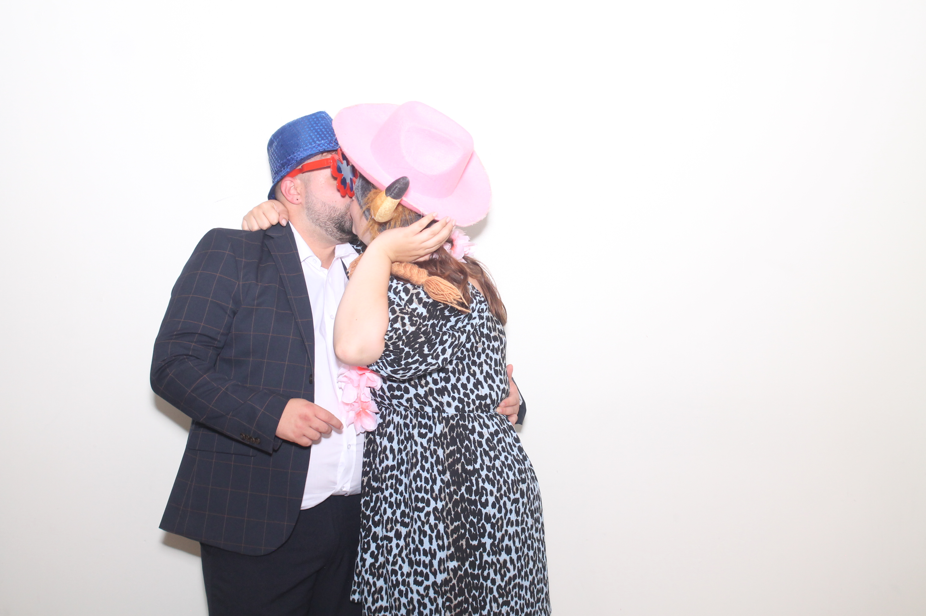 Diva and Alex's Wedding | View more photos from the event at gallery.myphotoboothexperience.co.uk/u/MyPhotoBoothExperienceLtd/Diva-and-Alexs-Wedding