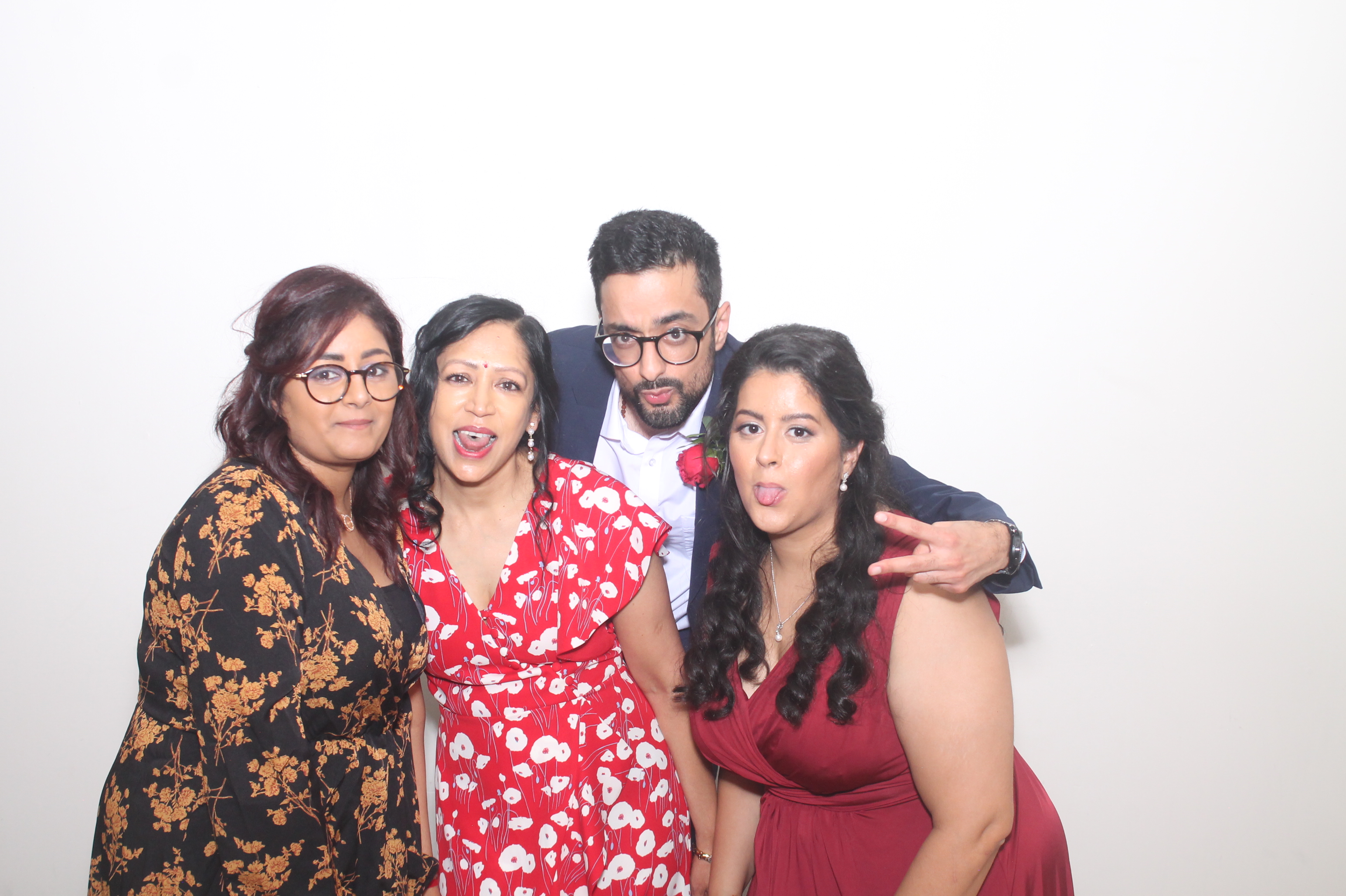 Diva and Alex's Wedding | View more photos from the event at gallery.myphotoboothexperience.co.uk/u/MyPhotoBoothExperienceLtd/Diva-and-Alexs-Wedding