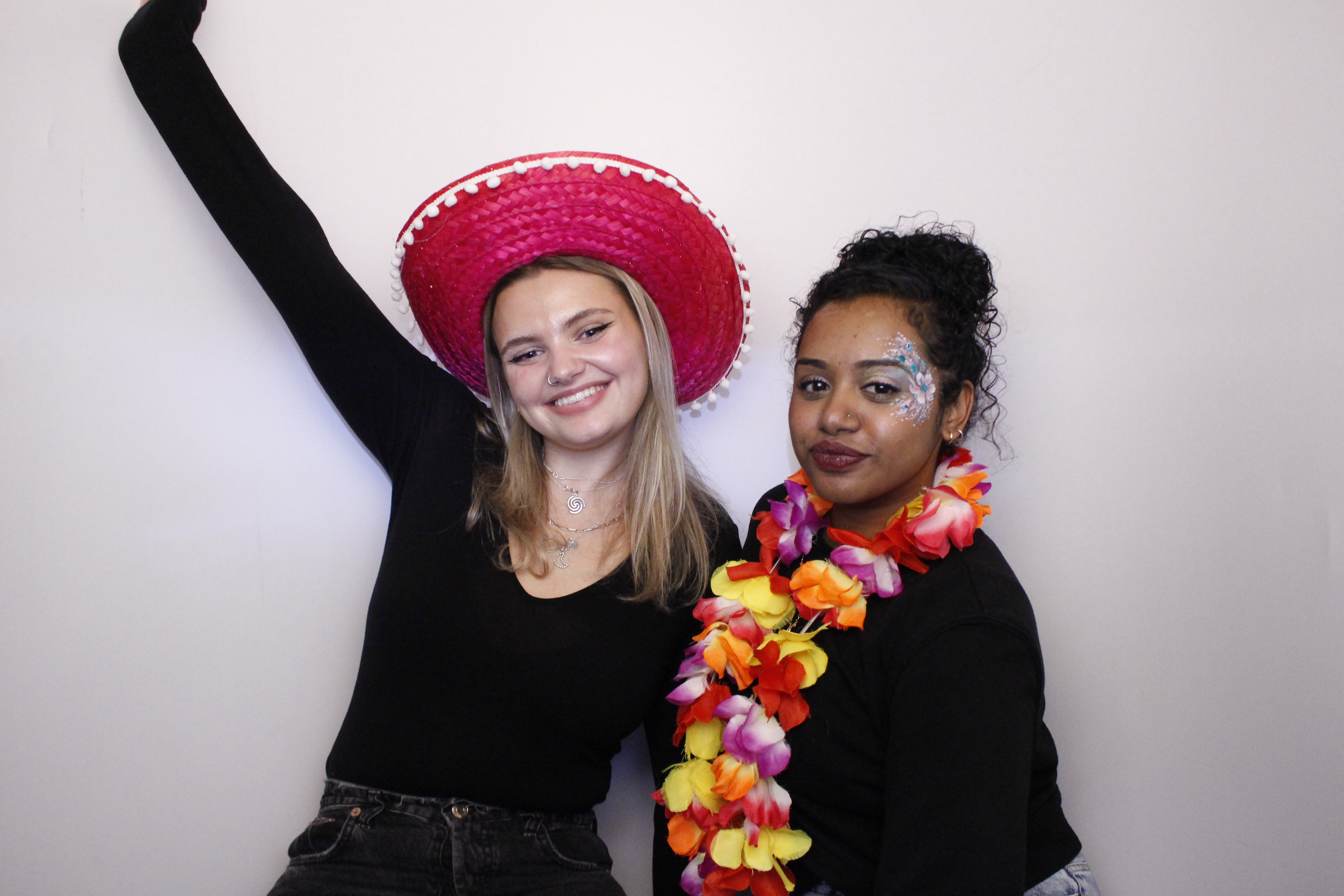 EduMe Office Warming  | View more photos from the event at gallery.myphotoboothexperience.co.uk/u/MyPhotoBoothExperienceLtd/EduMe-Office-Warming