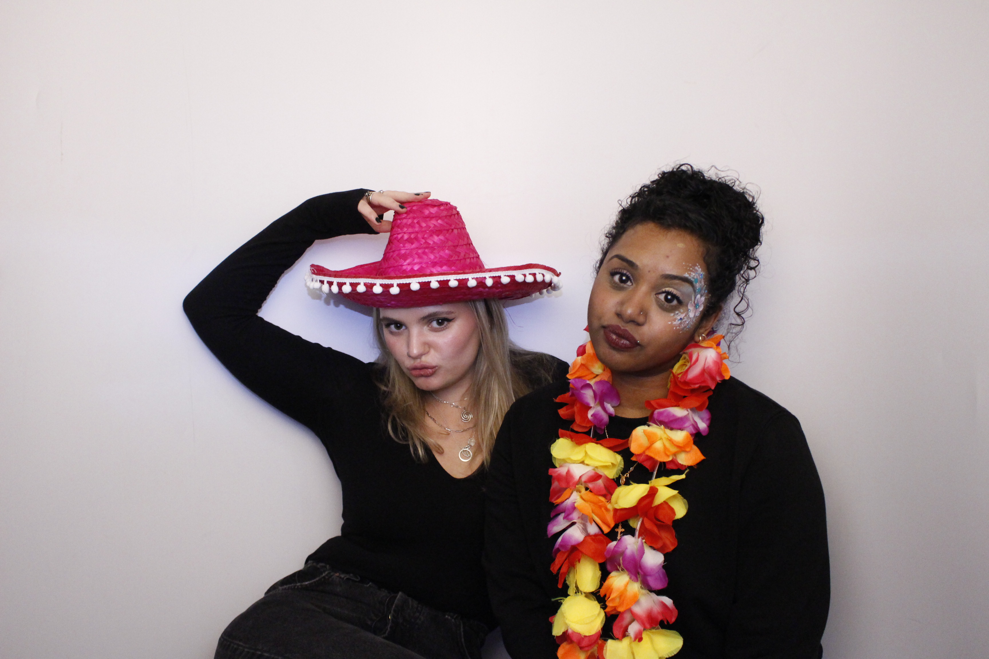 EduMe Office Warming  | View more photos from the event at gallery.myphotoboothexperience.co.uk/u/MyPhotoBoothExperienceLtd/EduMe-Office-Warming