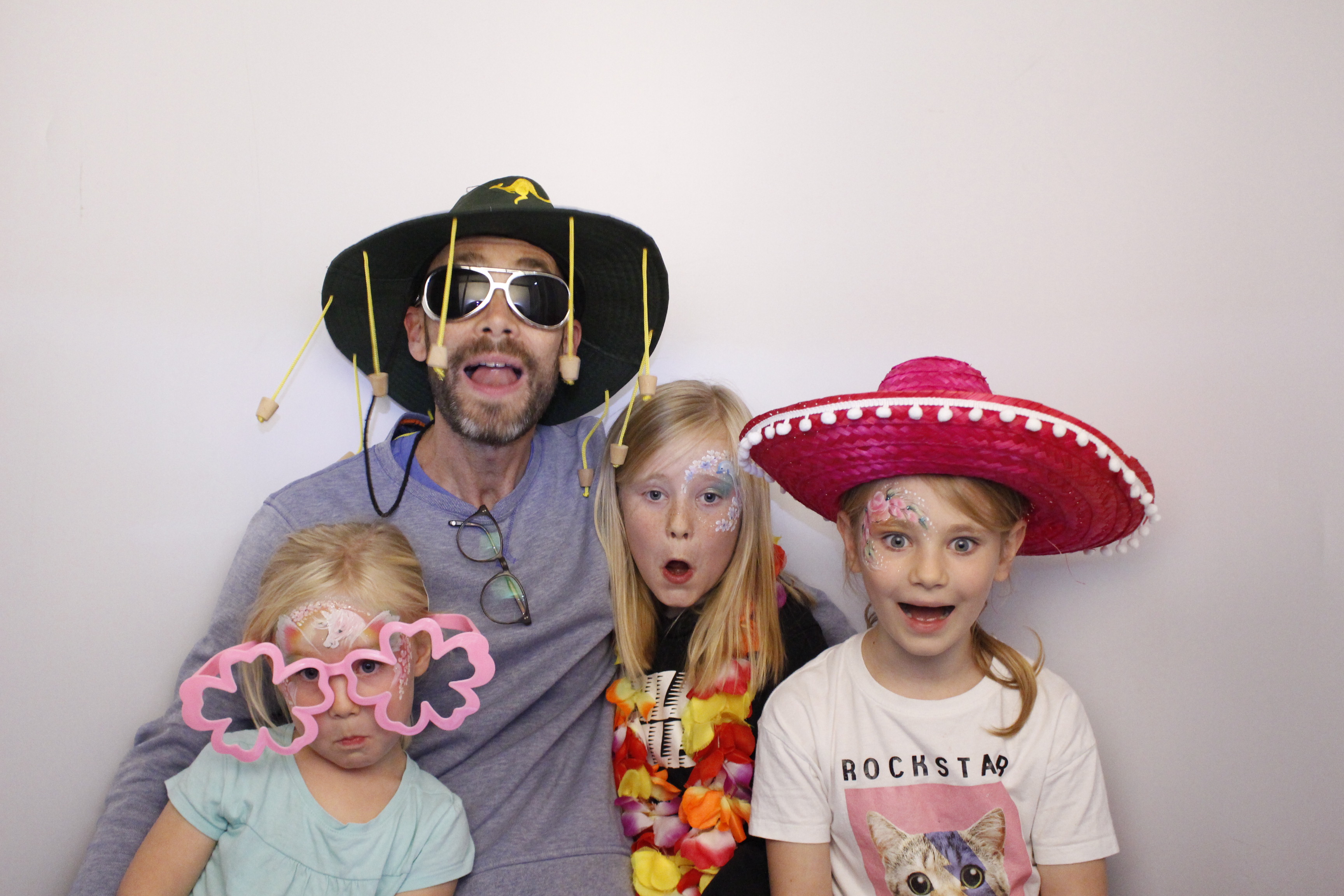 EduMe Office Warming  | View more photos from the event at gallery.myphotoboothexperience.co.uk/u/MyPhotoBoothExperienceLtd/EduMe-Office-Warming