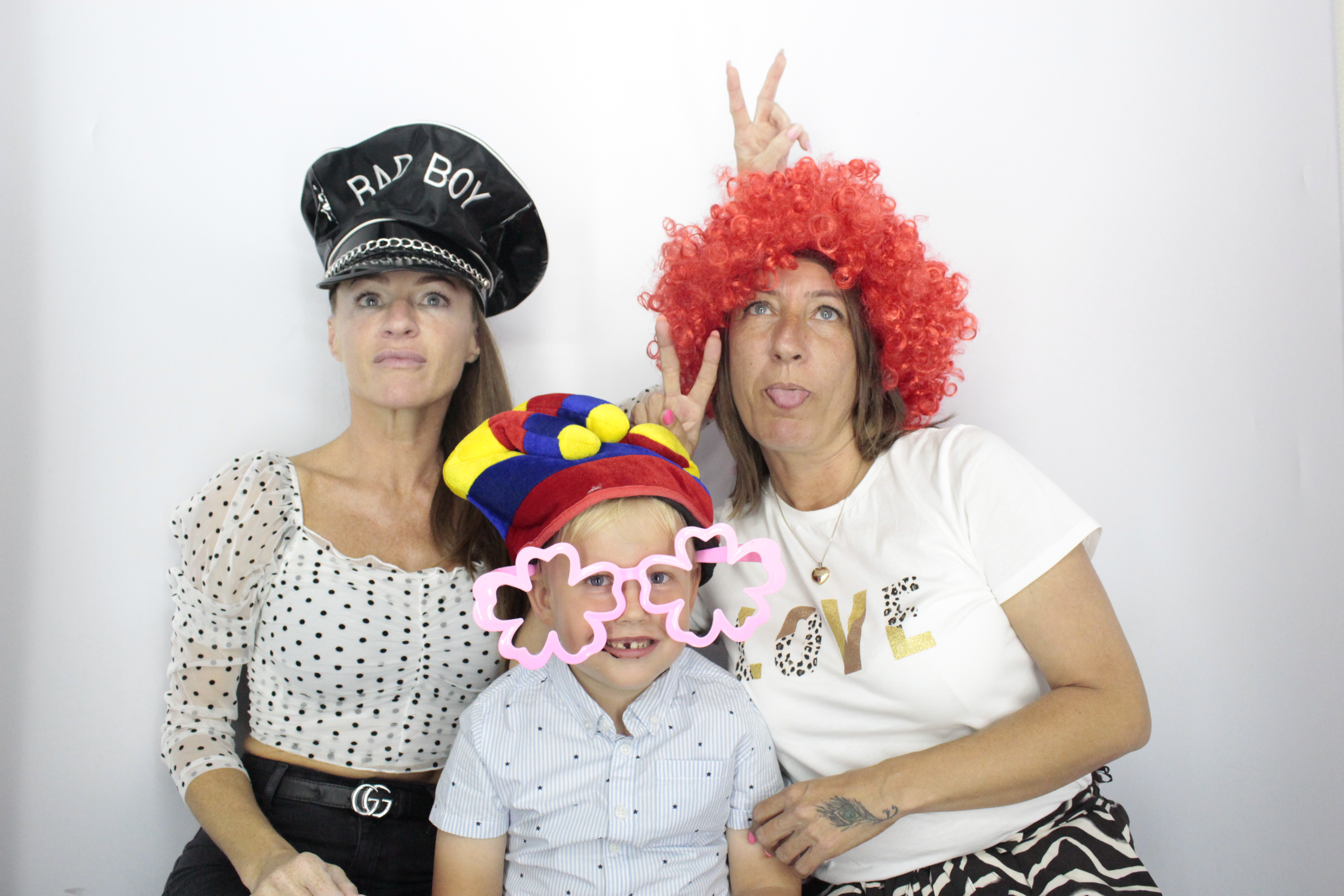 Elaine's Birthday Party | View more photos from the event at gallery.myphotoboothexperience.co.uk/u/MyPhotoBoothExperienceLtd/Elaines-Birthday-Party