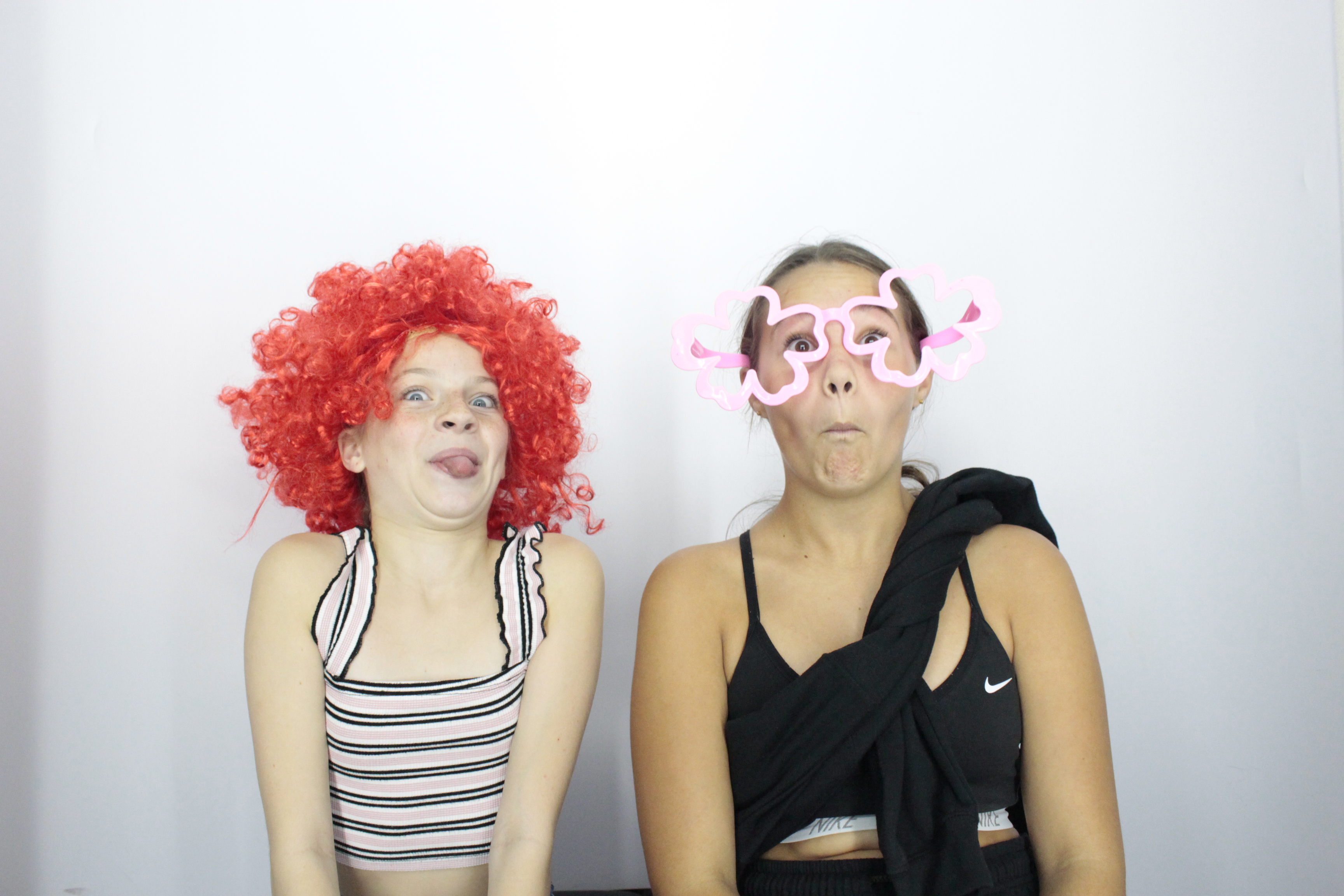 Elaine's Birthday Party | View more photos from the event at gallery.myphotoboothexperience.co.uk/u/MyPhotoBoothExperienceLtd/Elaines-Birthday-Party