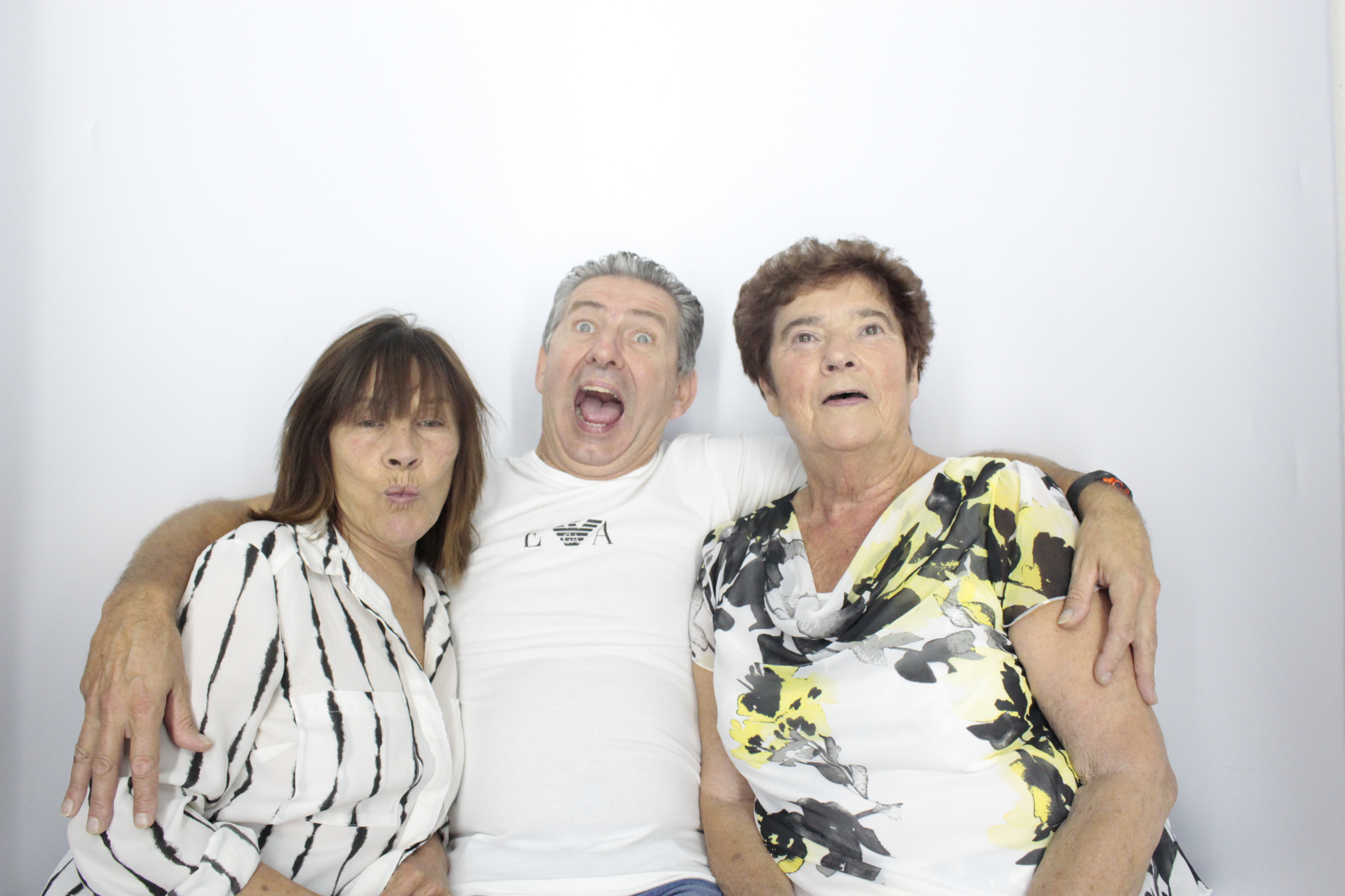 Elaine's Birthday Party | View more photos from the event at gallery.myphotoboothexperience.co.uk/u/MyPhotoBoothExperienceLtd/Elaines-Birthday-Party