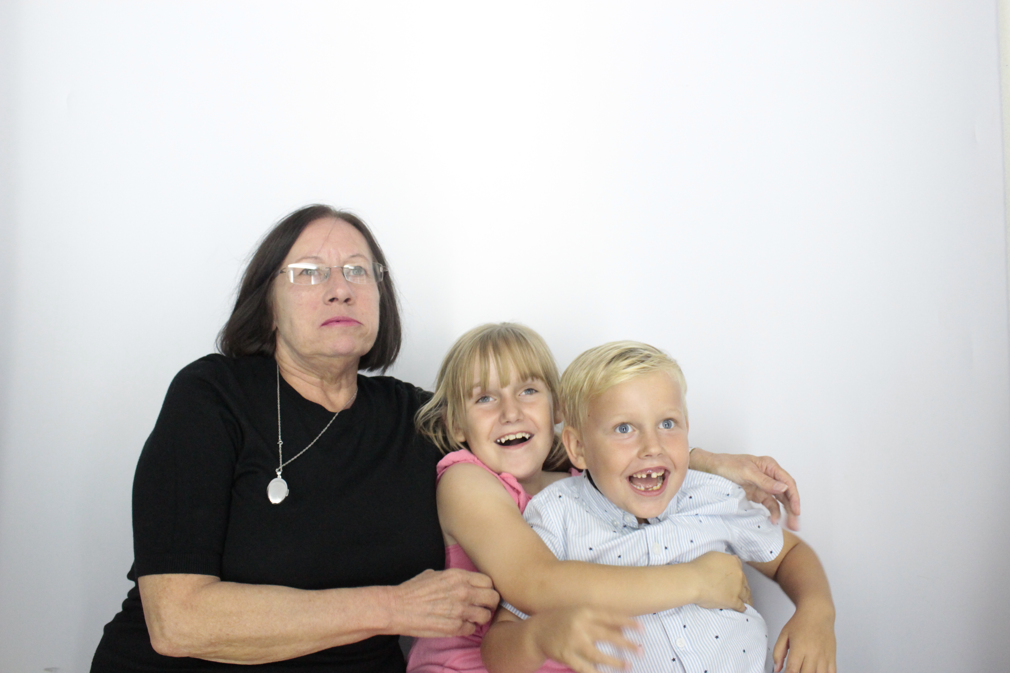 Elaine's Birthday Party | View more photos from the event at gallery.myphotoboothexperience.co.uk/u/MyPhotoBoothExperienceLtd/Elaines-Birthday-Party